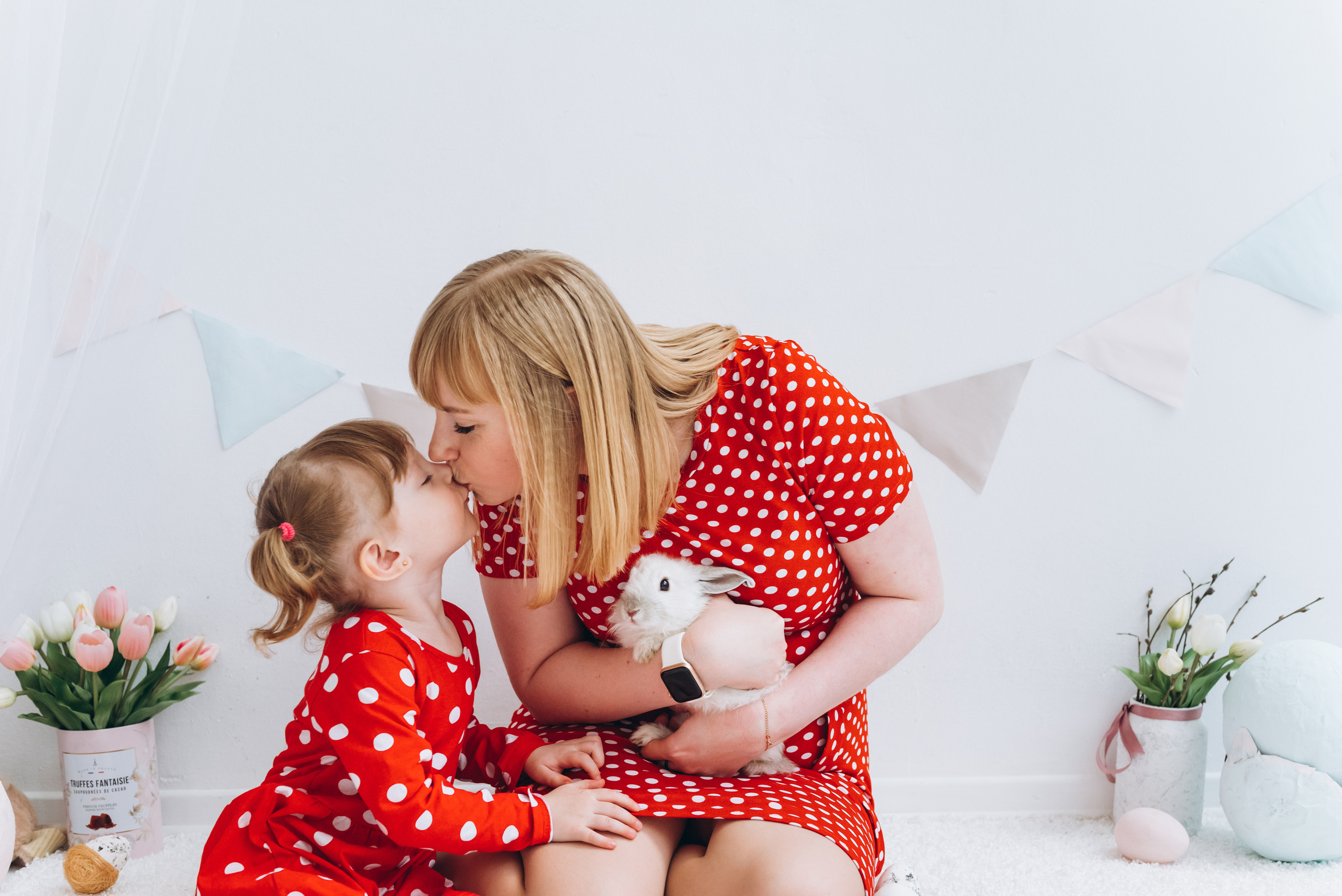 Алёна и Мия и Лили. Семейный фотограф в Минске Дарья Дреко