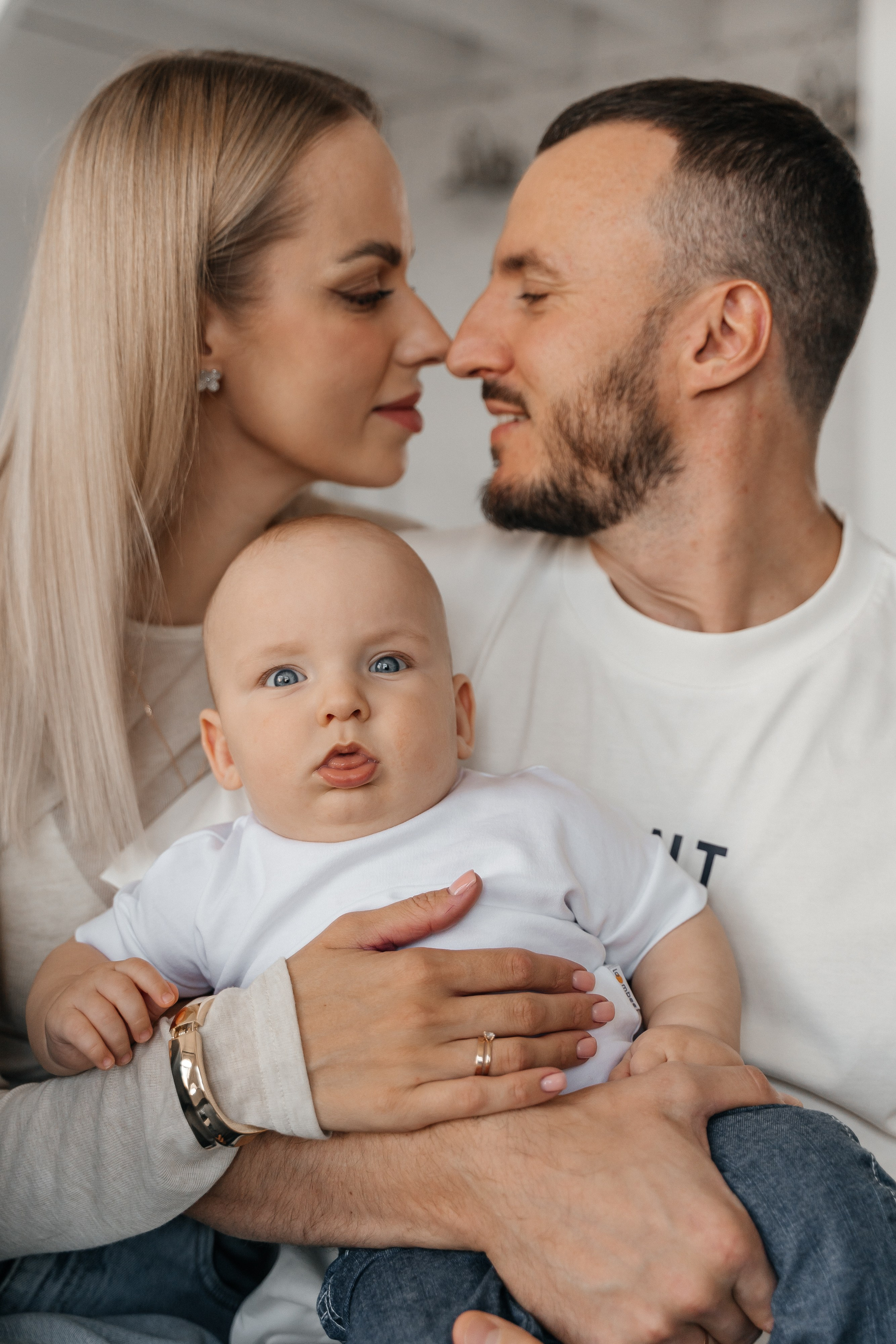 Саша, Юля и Лев. Волик Мария