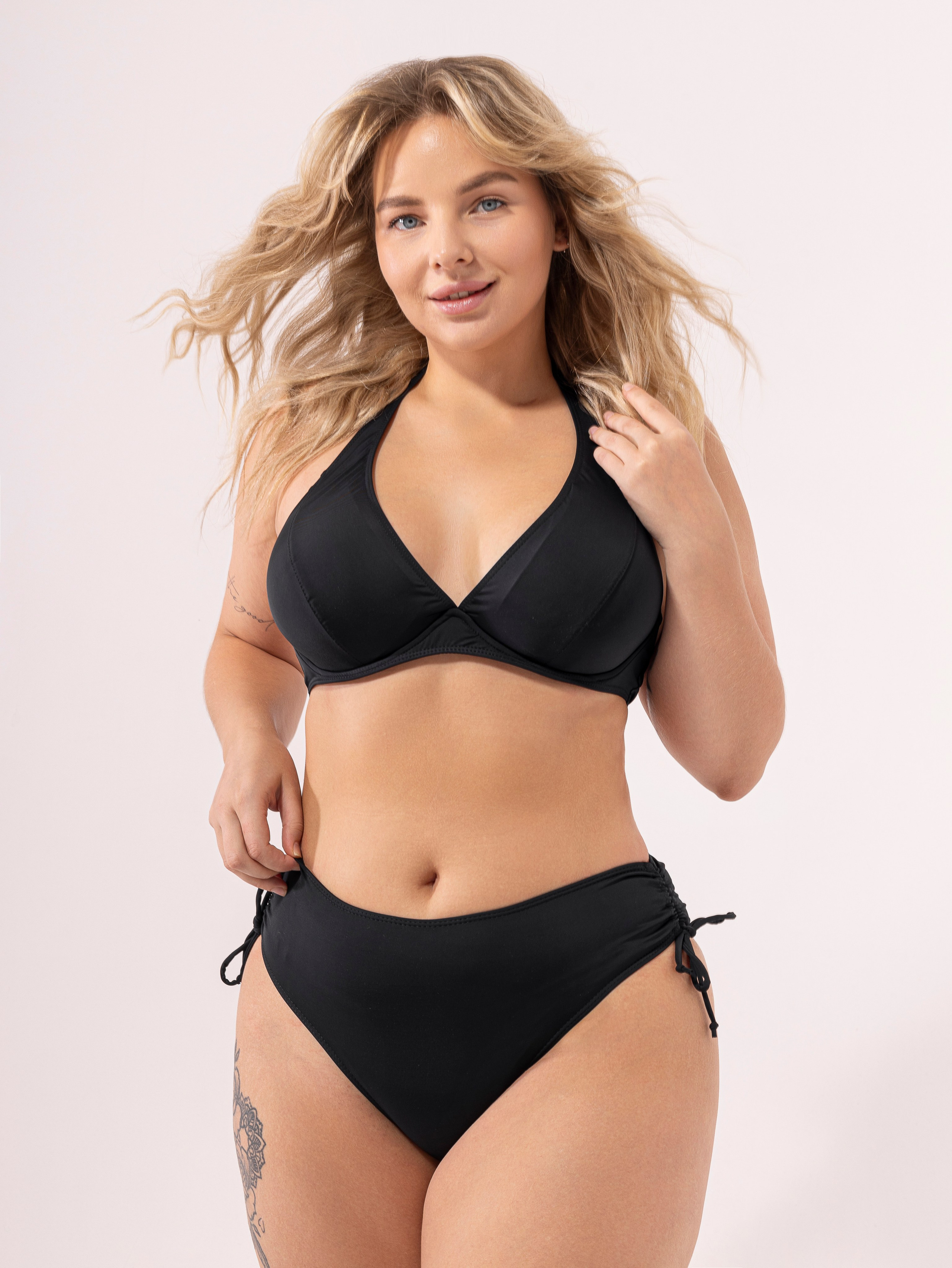 Настя. Фото для маркетплейсов в самых сочных локациях города Сочи