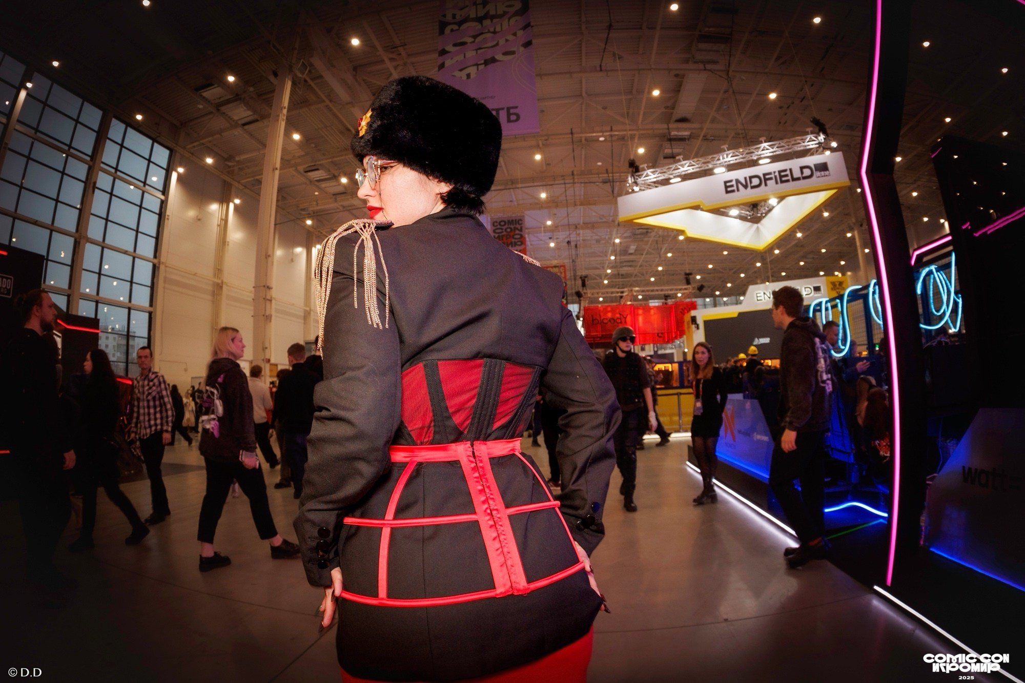 Comic Con Игромир 2025. Различные мероприятия и просто фотографии людей