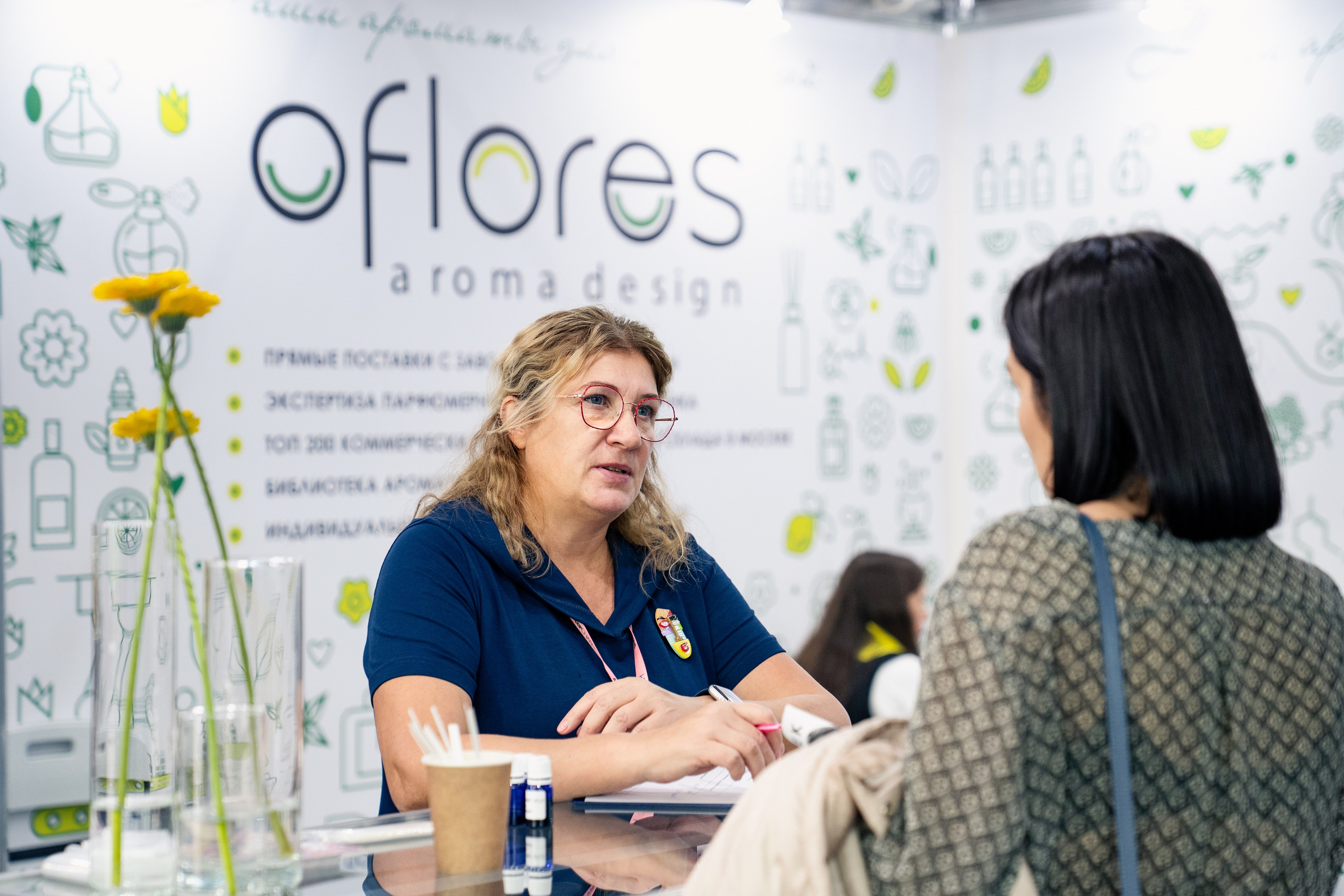 Oflores на выставке InterCHARM 2025. Фотограф Владимир Бакарюк