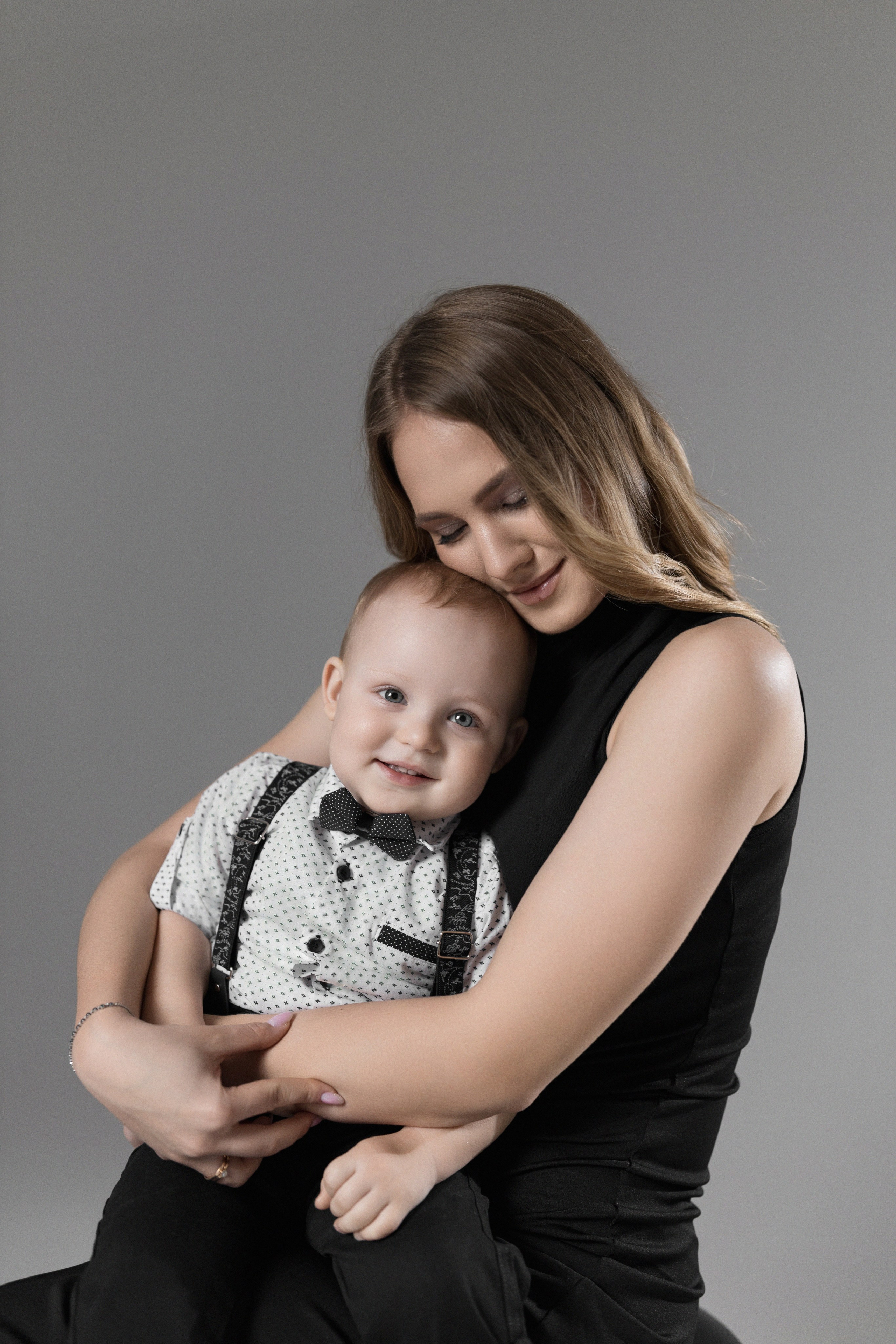 Семейная фотосессия в студии. Анастасия Безуглова- свадебный фотограф в Таганроге