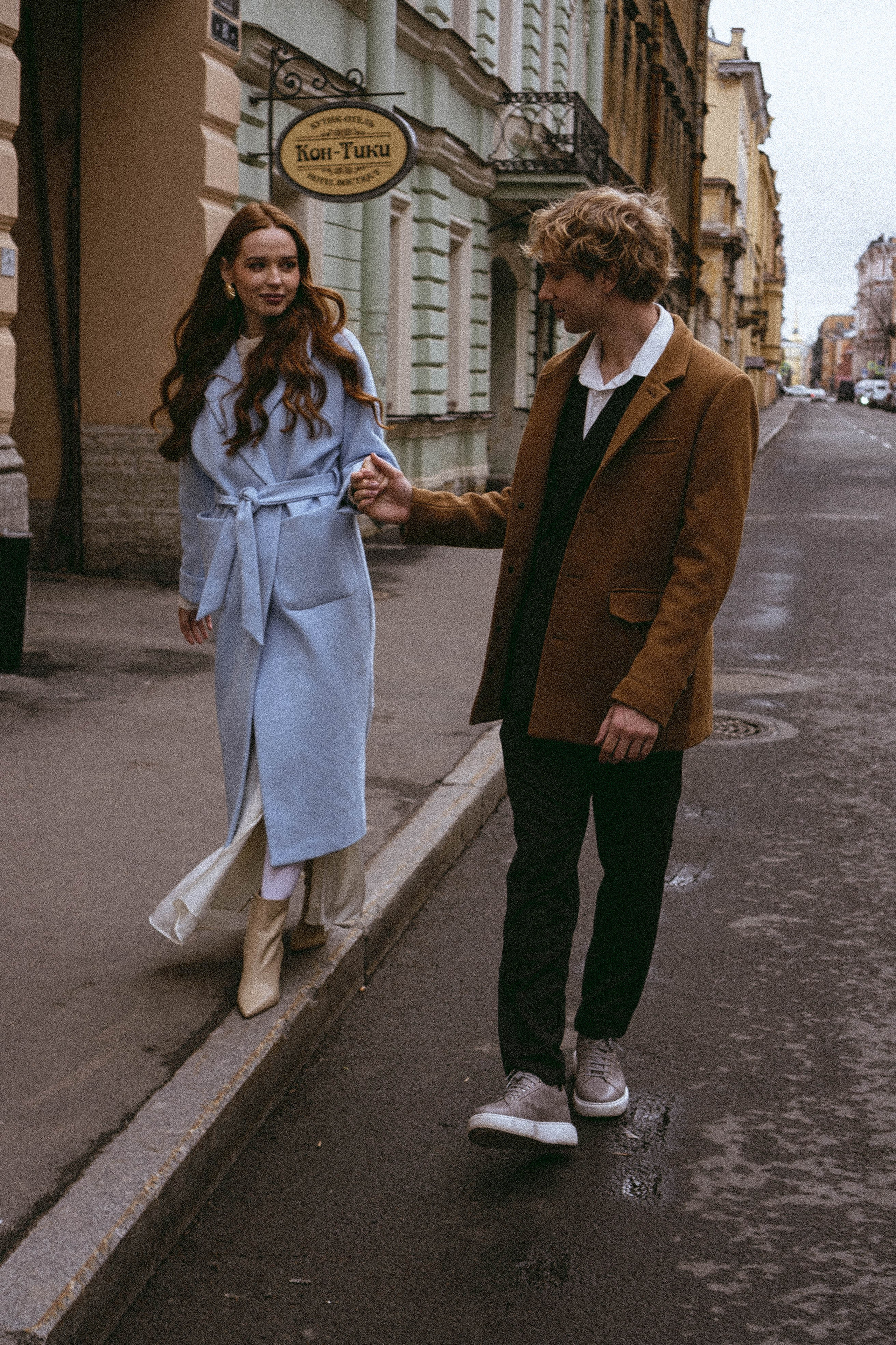 СВАДЕБНАЯ СЬЕМКА В ОТЕЛЕ. СБОРЫ ЖЕНИХА И НЕВЕСТЫ И ТАКЖЕ ТОР И ПОДГОТОВКА К ПРОГУЛКЕ И ПРОГУЛКА ПО ПЕТРОГРАДКЕ. Профессиональный фотограф, Санкт-Петербург — Виктория Богомолова