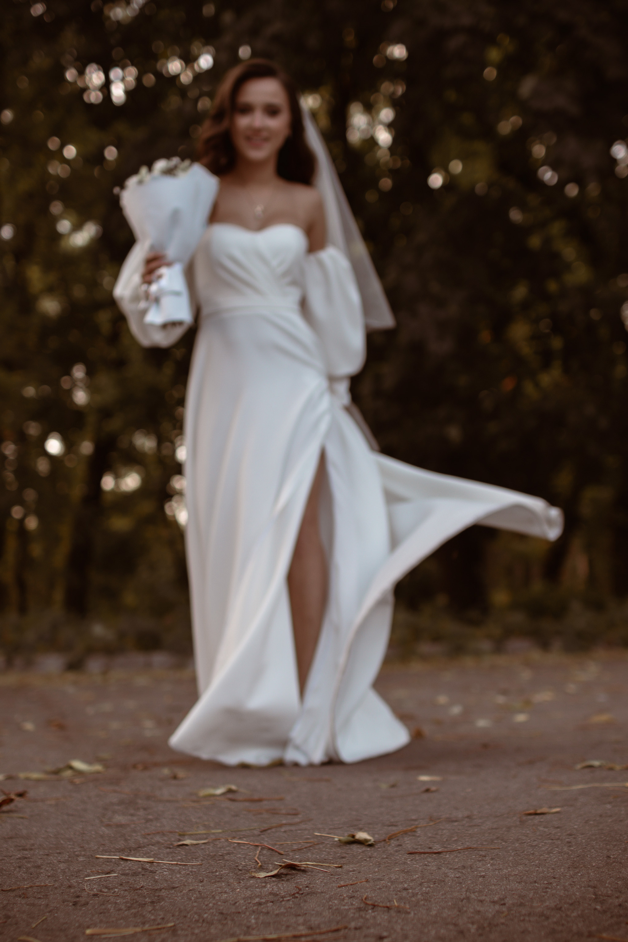 Свадебная фотосессия в парке. Юлия Басня семейный и свадебный фотограф в Донецке