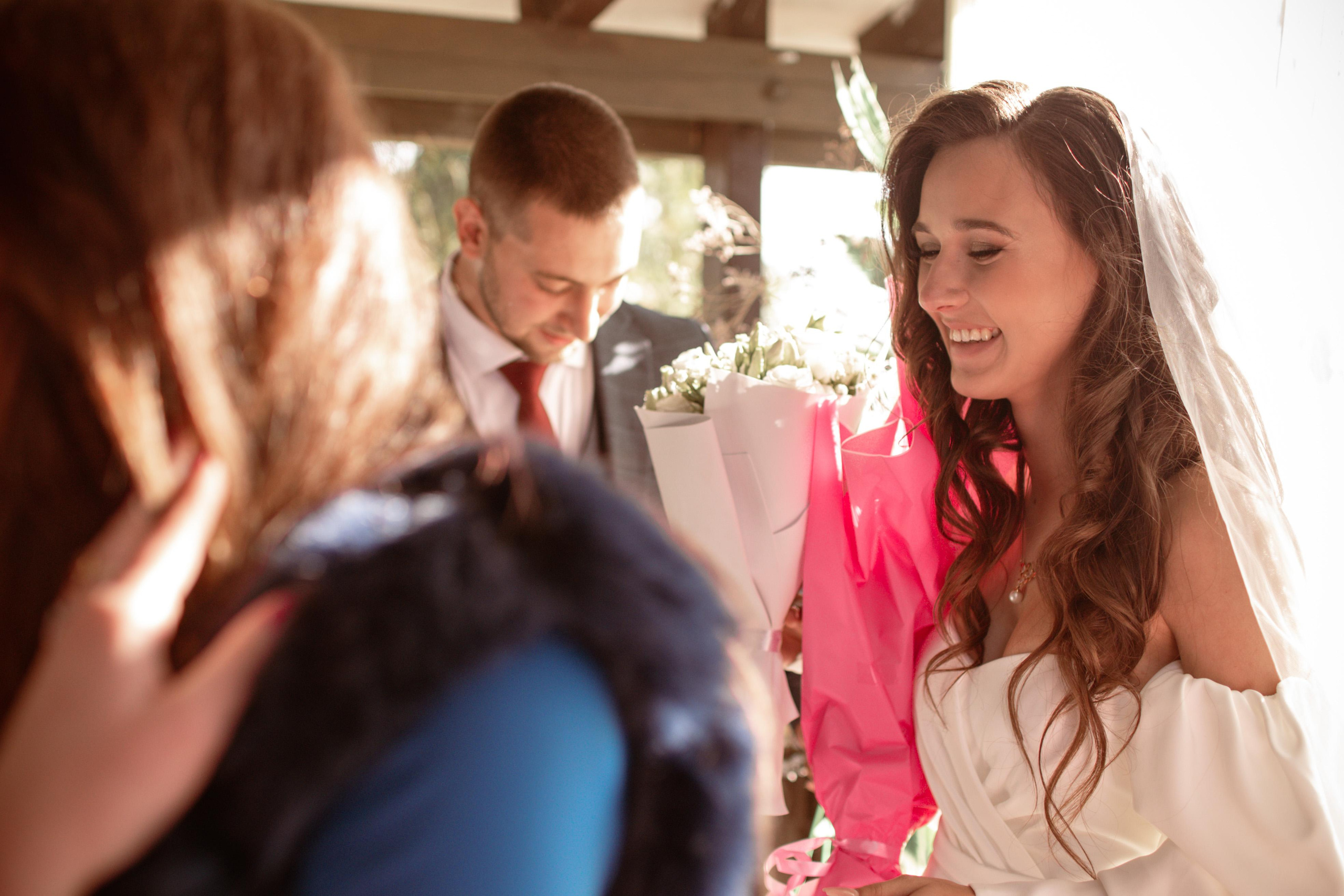 Свадебная фотосессия в парке. Юлия Басня семейный и свадебный фотограф в Донецке