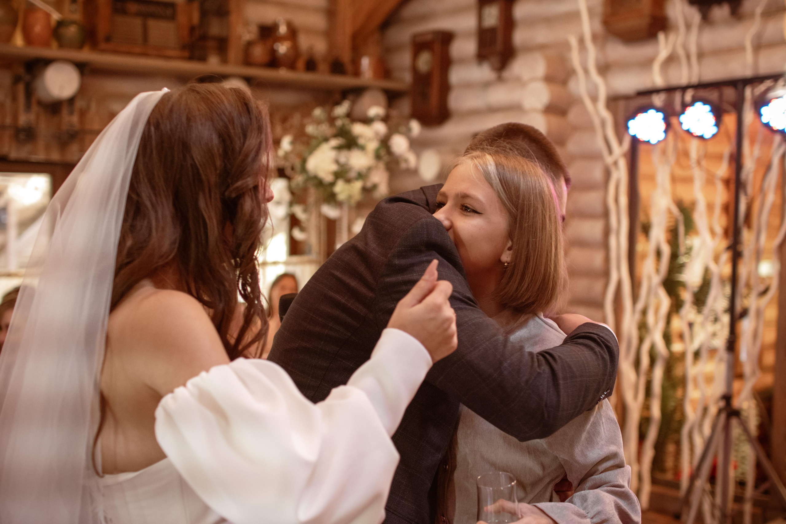 Свадебная фотосессия в парке. Юлия Басня семейный и свадебный фотограф в Донецке