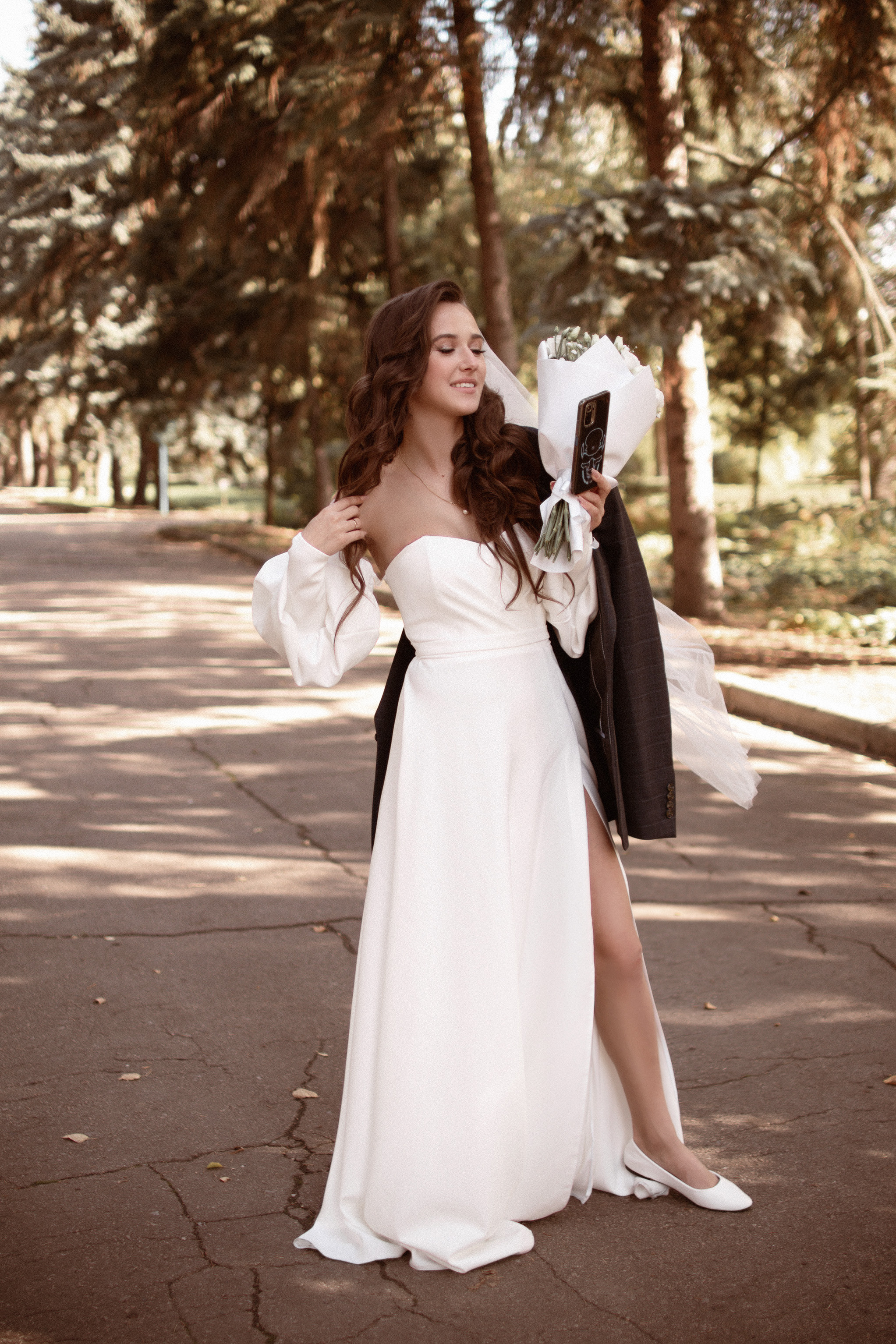 Свадебная фотосессия в парке. Юлия Басня семейный и свадебный фотограф в Донецке