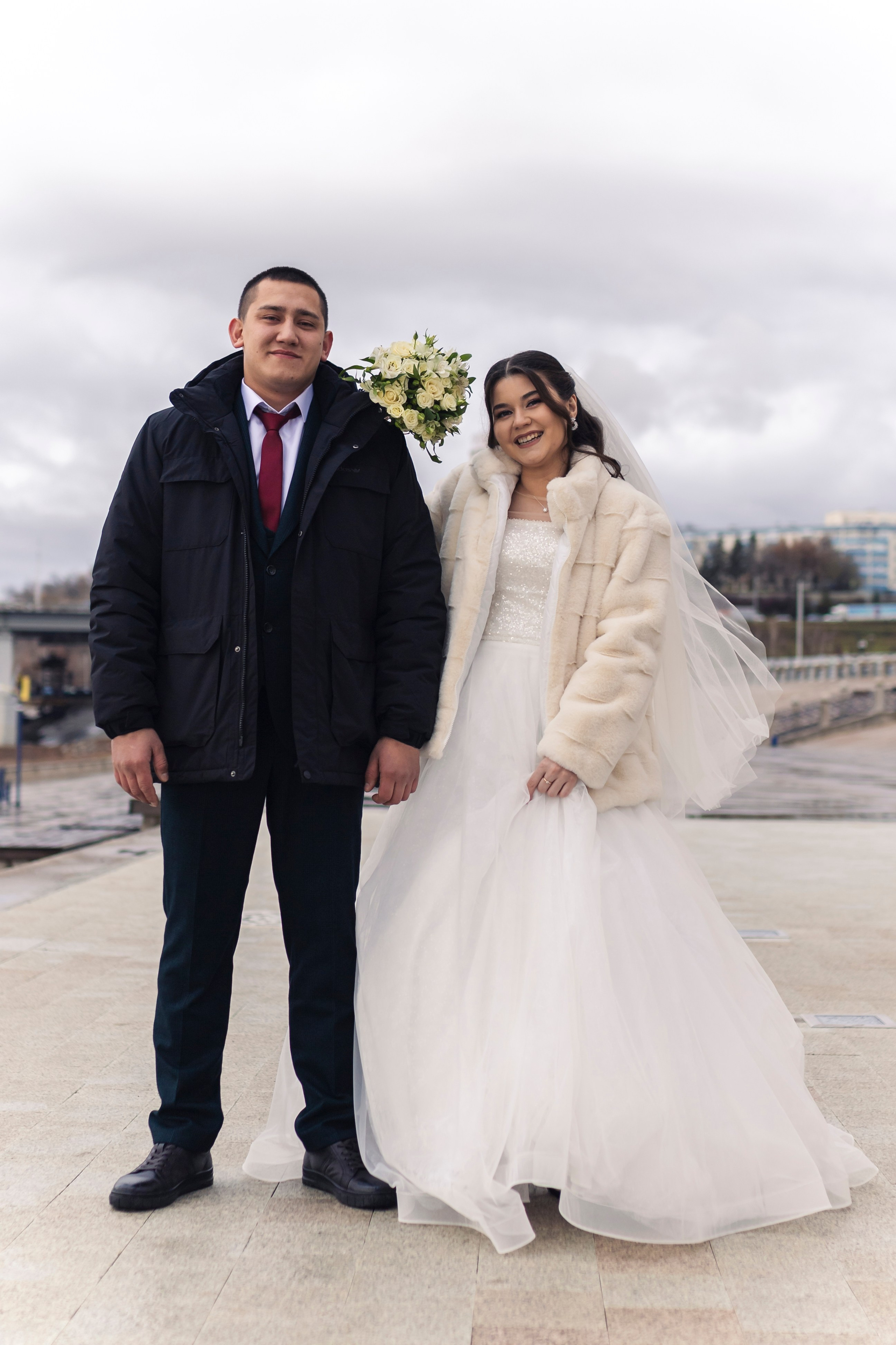 Жених с невестой