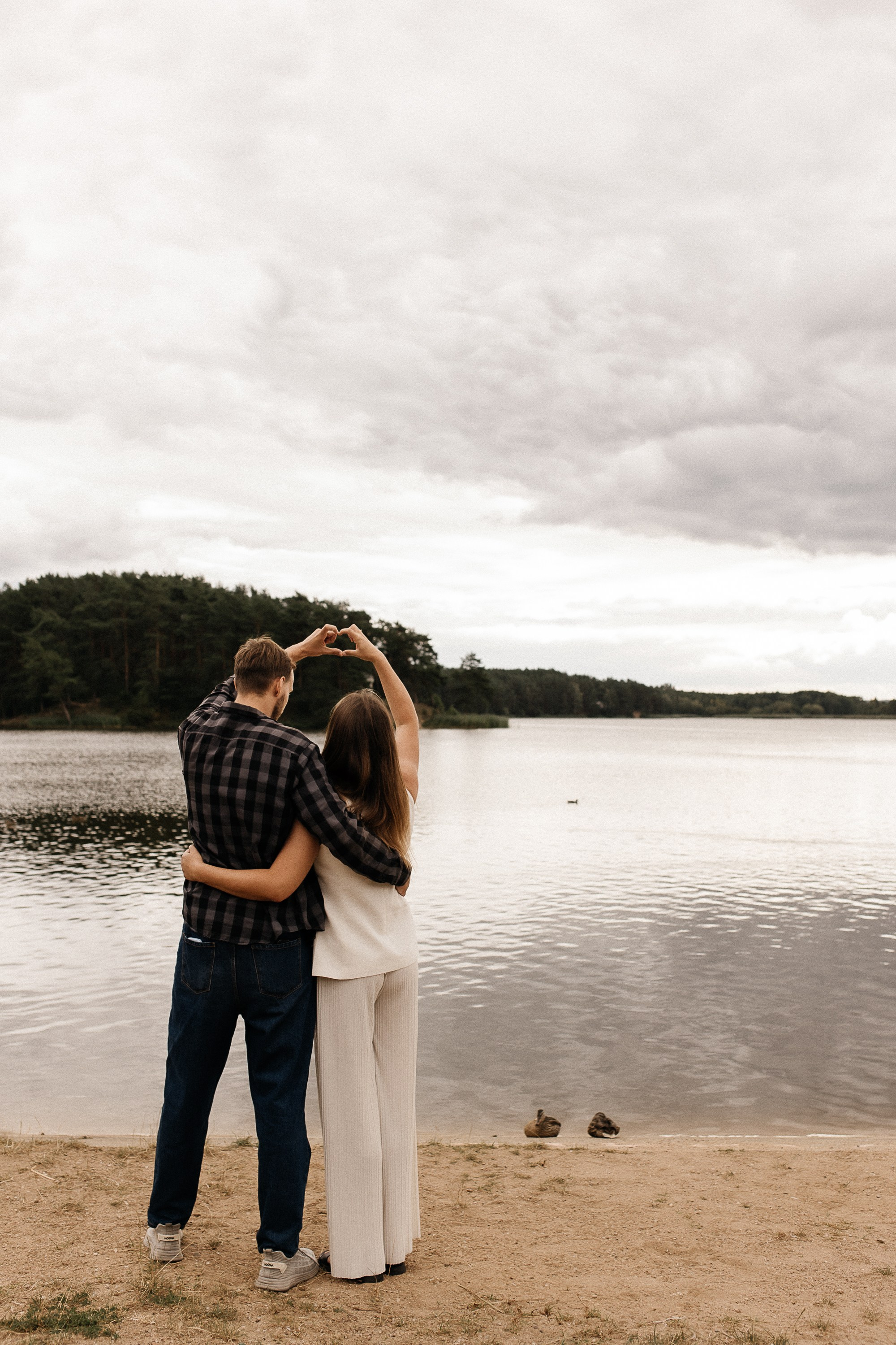 Love Story на Юбилейном озере. Свадебный и семейный фотограф Виолетта Сидельникова. Краснодар, Россия, Беларусь, Европа