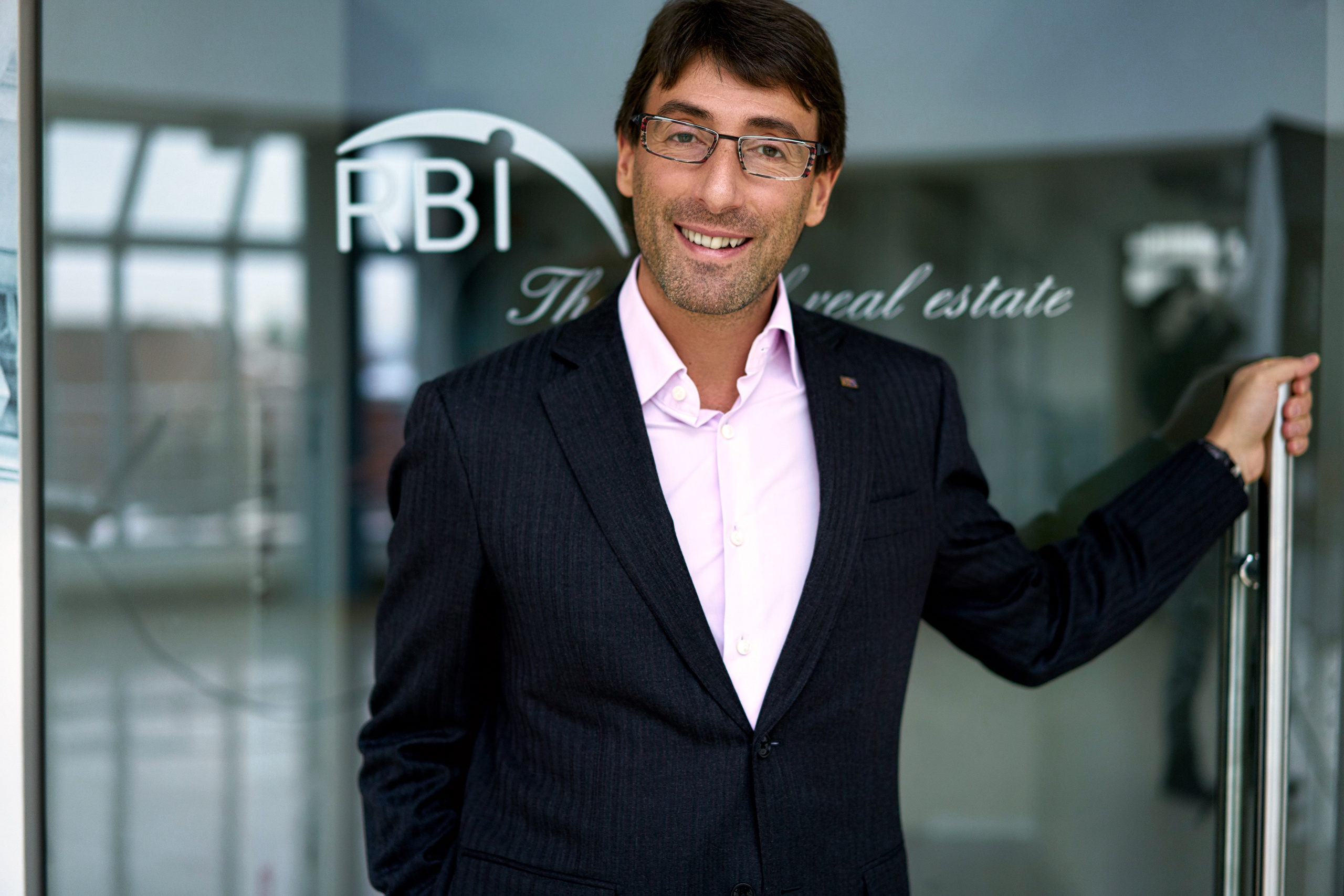 Портреты руководителей. Антон Вельт, арт-директор, фотограф