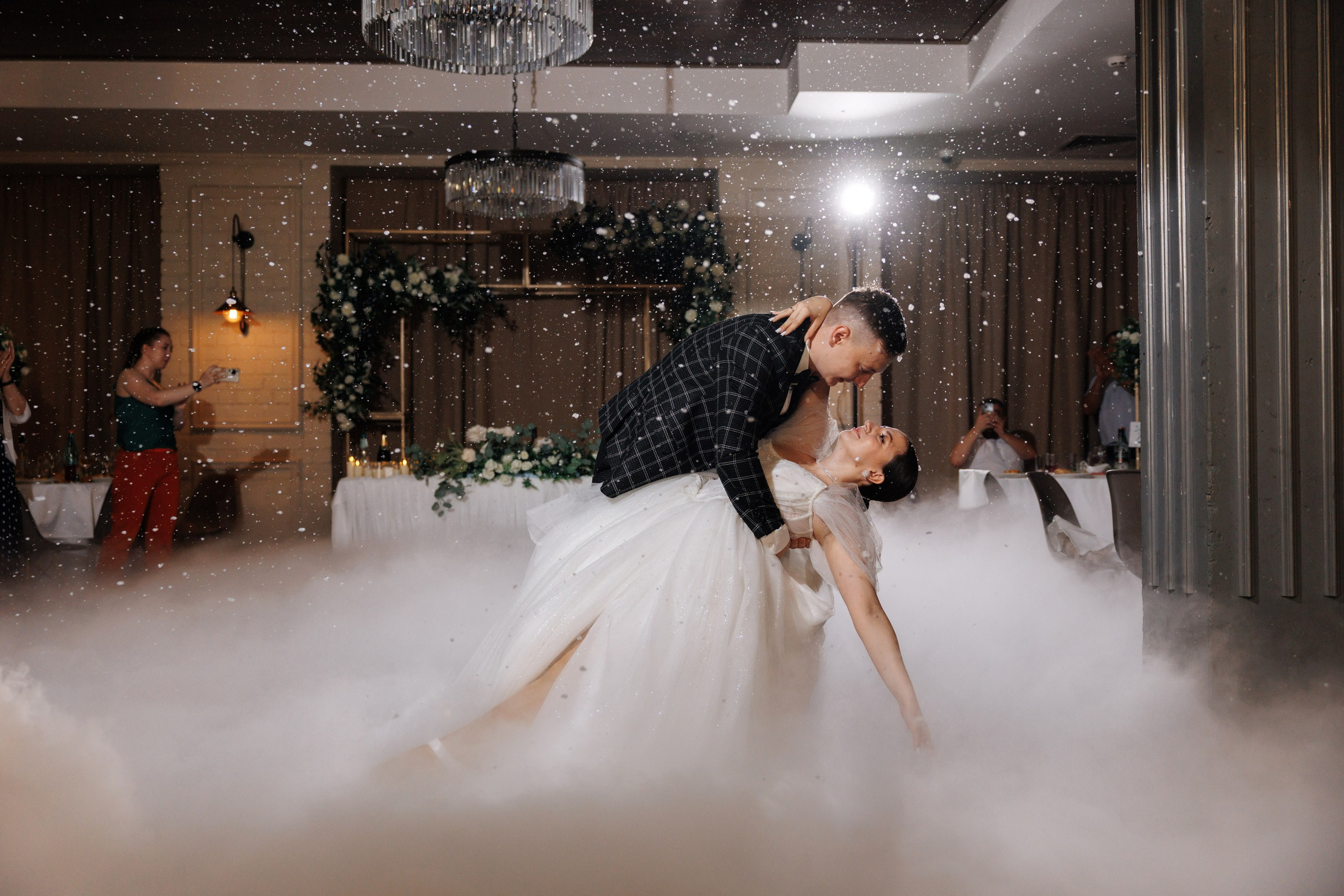 СВАДЕБНЫЕ ЭФФЕКТЫ «ФЕНИКС»