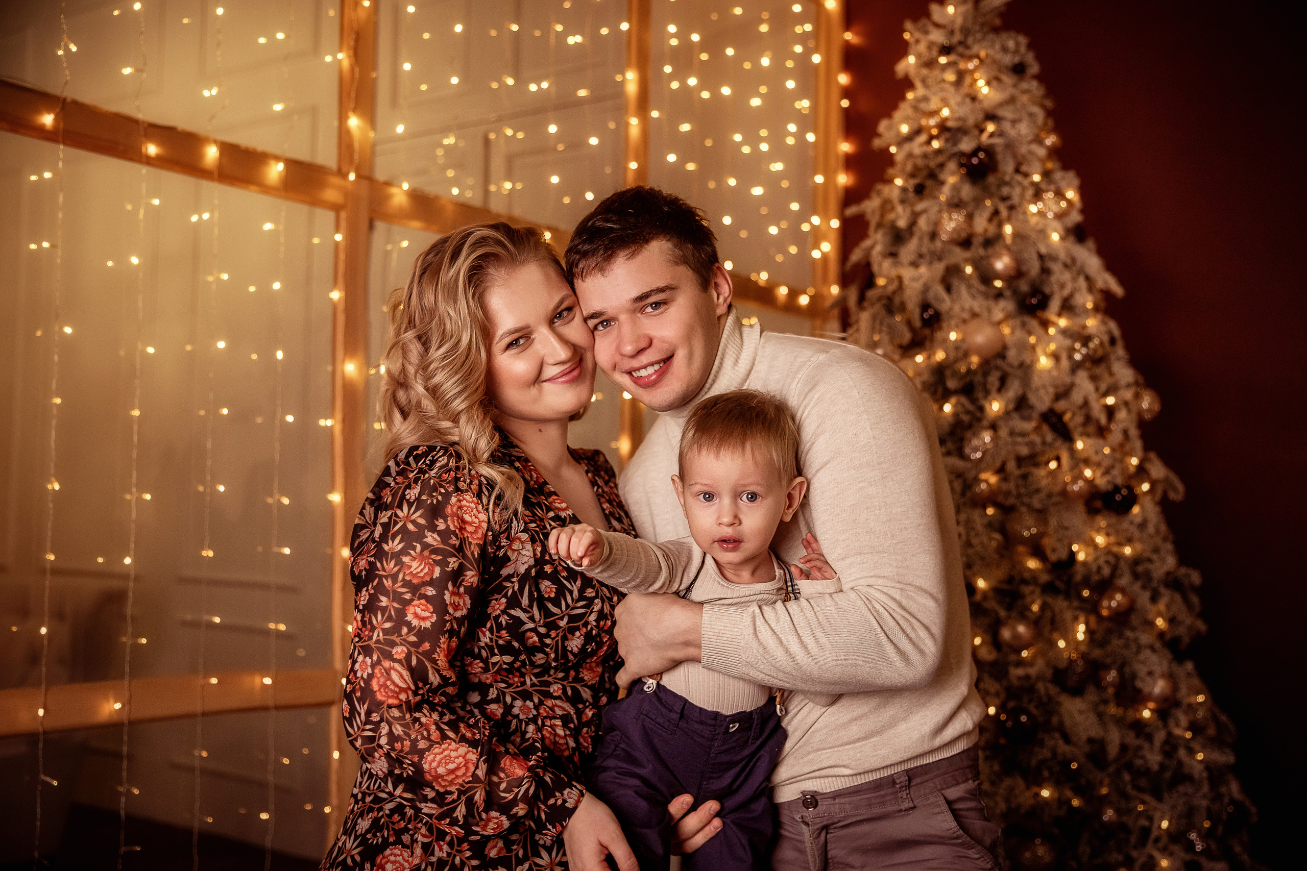 Золотые огоньки. Новогодняя фотосессия. Детский и семейный фотограф в Красноярске Юлия Бирюкова