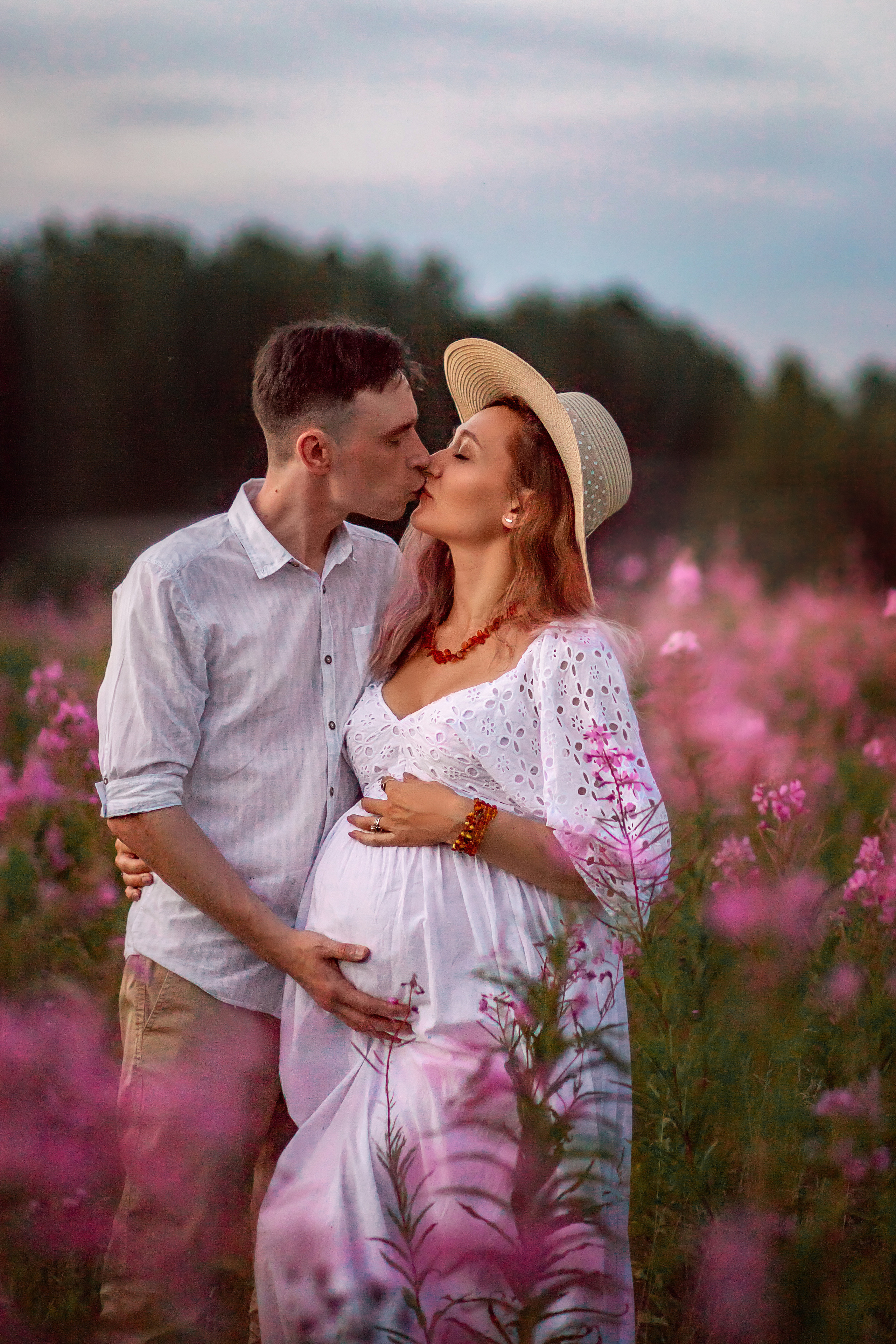 Закат в стогах и волшебный Иван-чай. Детский и семейный фотограф в Красноярске Юлия Бирюкова