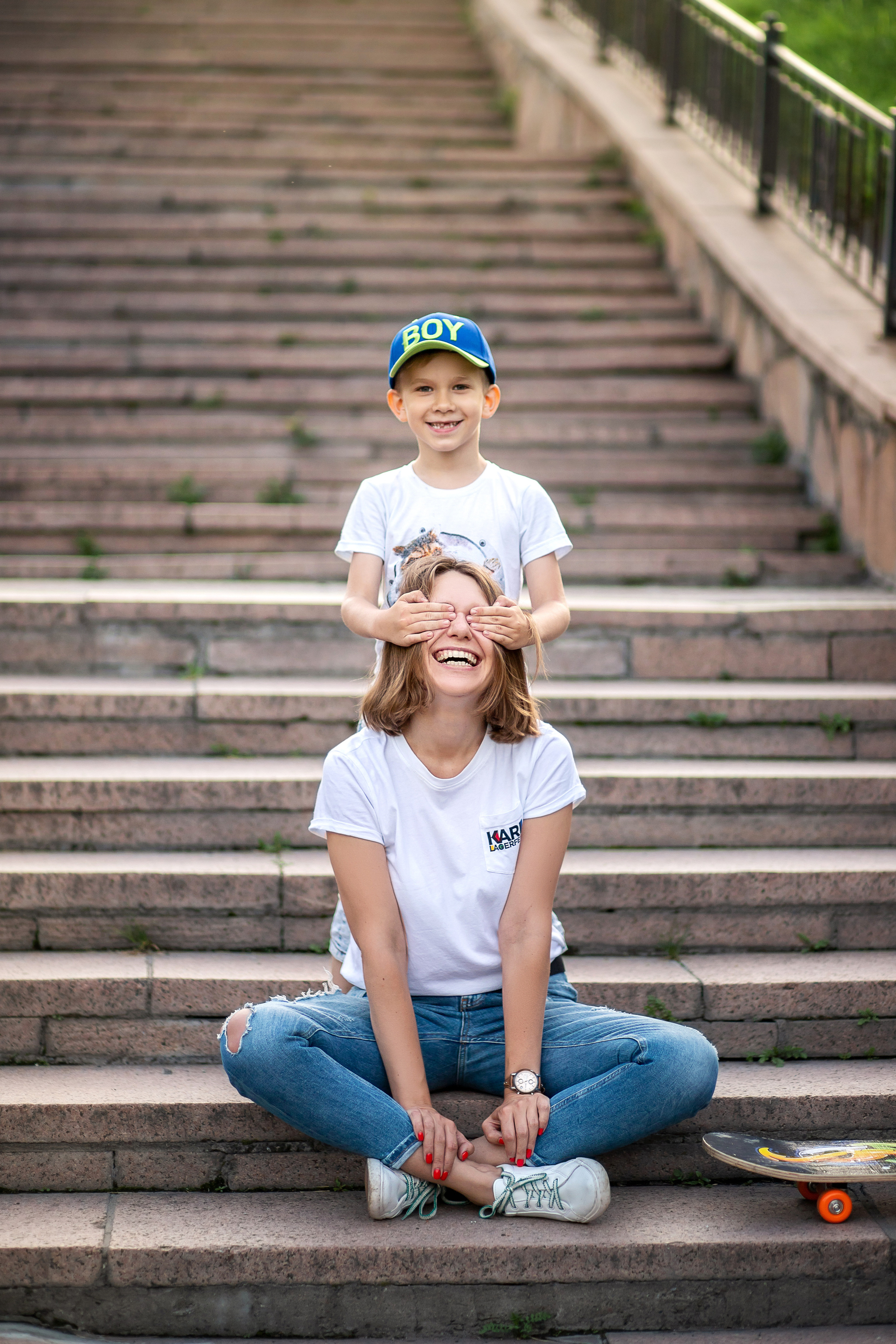 Скейтеры — движ на Набережной. Детский и семейный фотограф в Красноярске Юлия Бирюкова