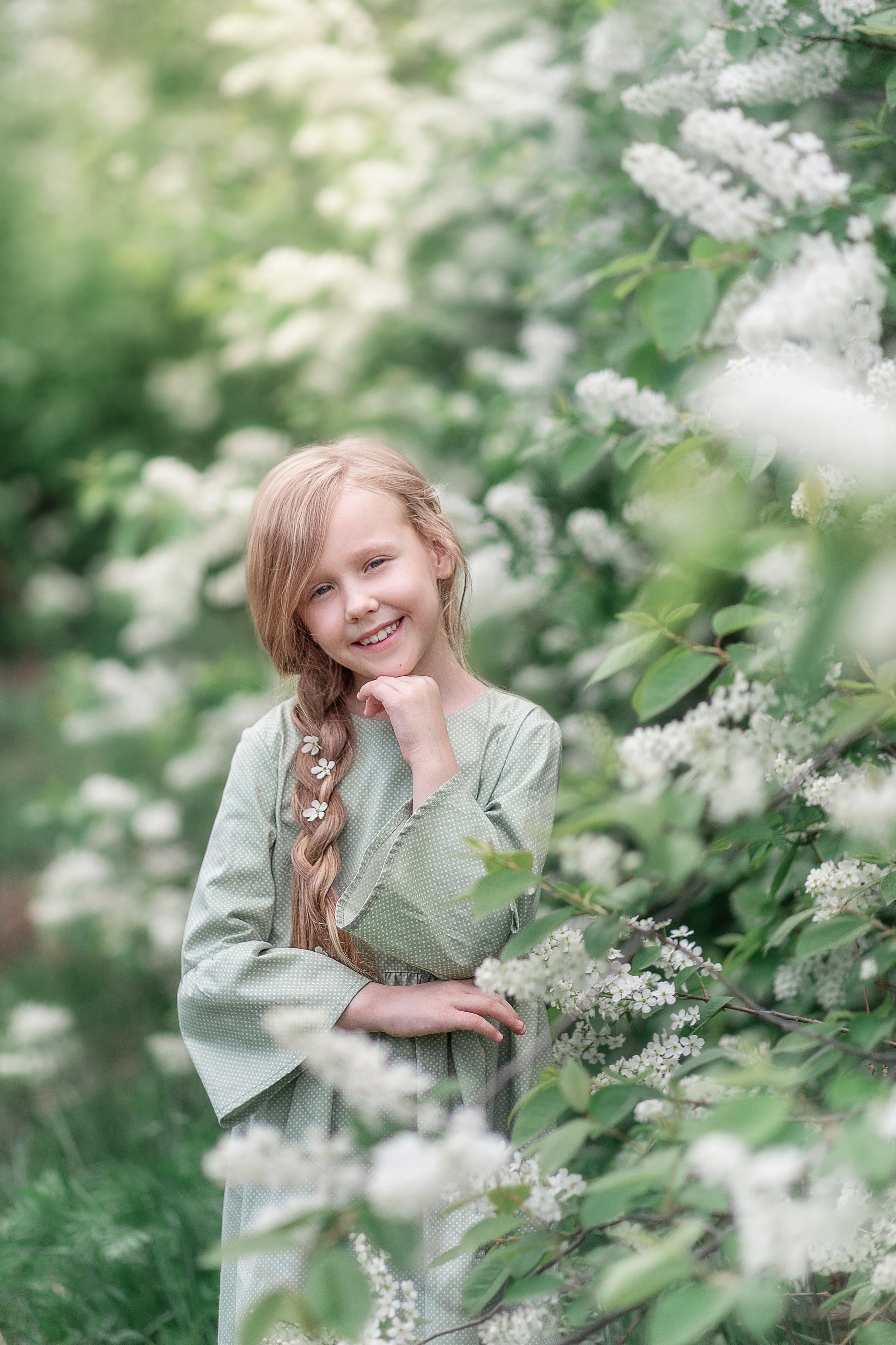 Черёмуховая нежность. Детский и семейный фотограф в Красноярске Юлия Бирюкова