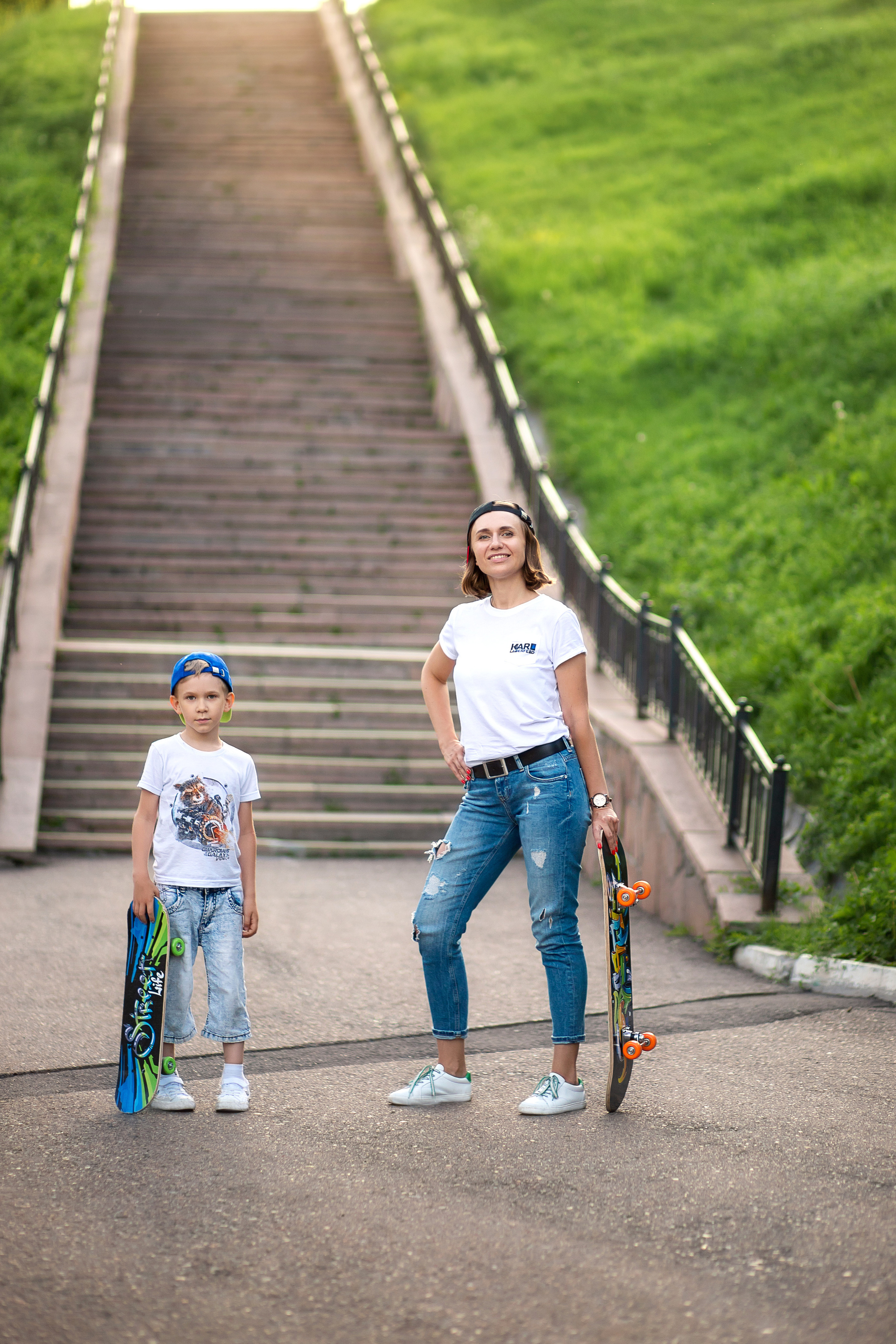 Скейтеры — движ на Набережной. Детский и семейный фотограф в Красноярске Юлия Бирюкова