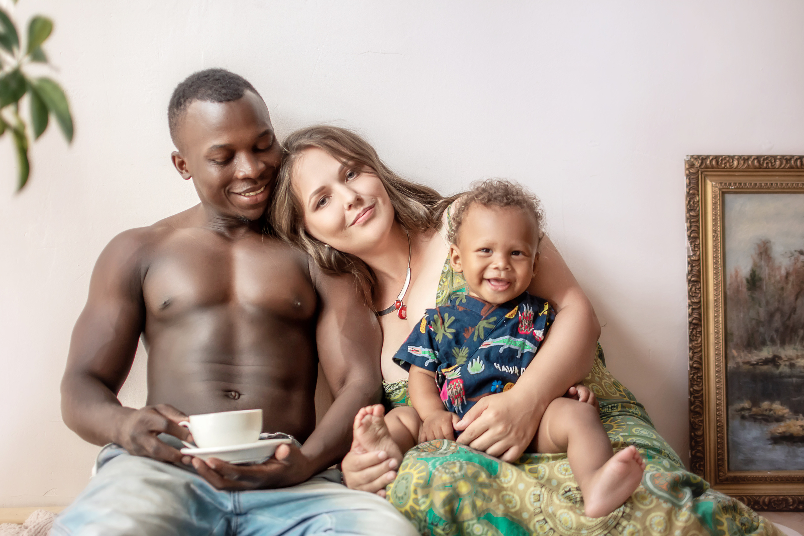 Малыш Дэнни с мамой и папой. Детский и семейный фотограф в Красноярске Юлия Бирюкова