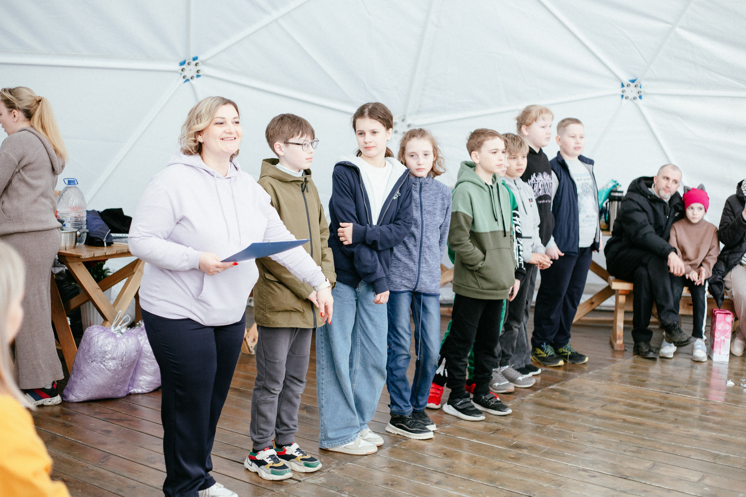 Выпускной в начальной школе. Арт-фотограф Крис Л. в Тобольске: портрет, семейные, свадьбы