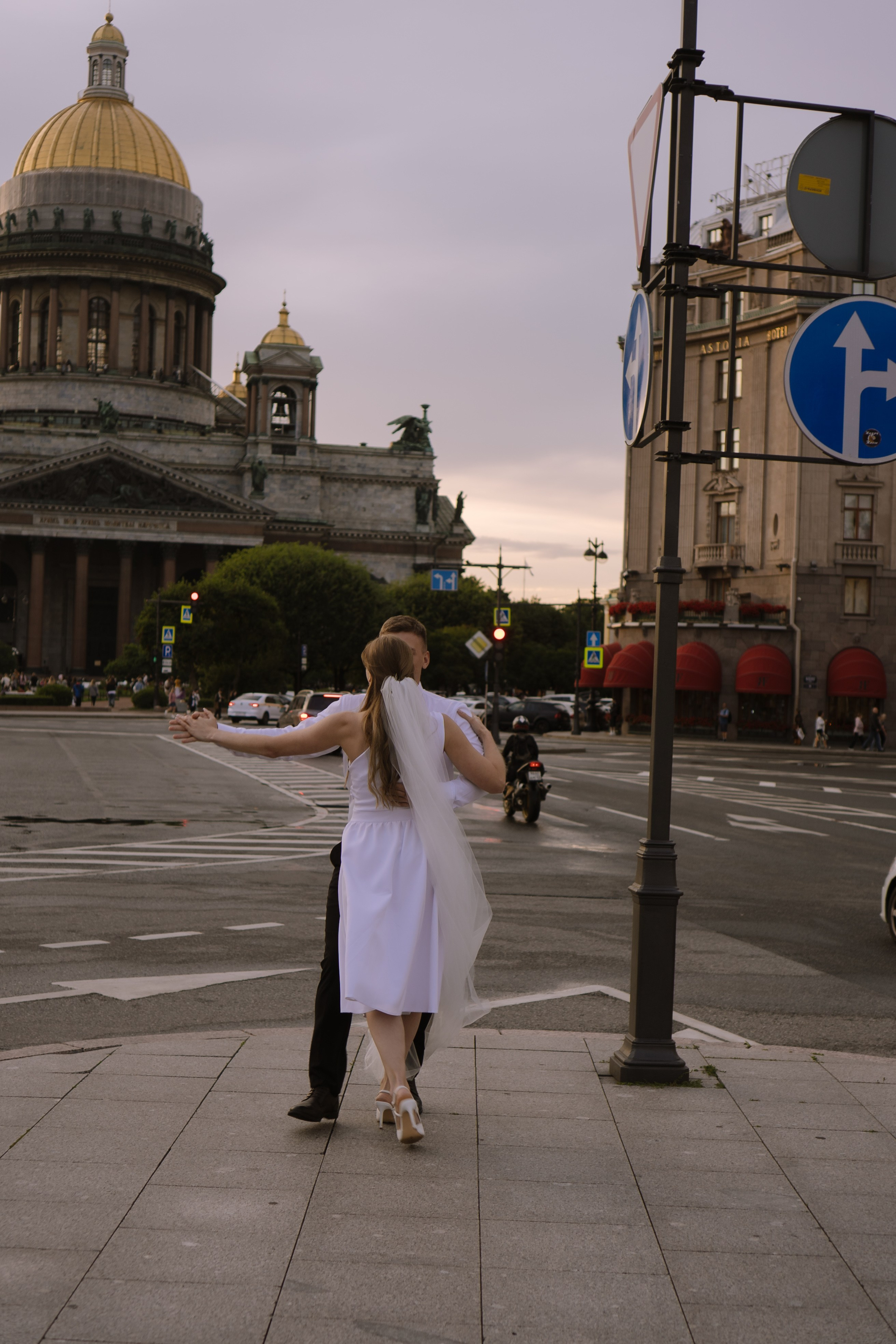 СВАДЕБНАЯ СЬЕМКА С ИСАКИЕВСКИМ СОБОРОМ, АСТОРИЯ И ЗАКОНОДАТЕЛЬНОЕ СОБРАНИЕ. Профессиональный фотограф, Санкт-Петербург — Виктория Богомолова