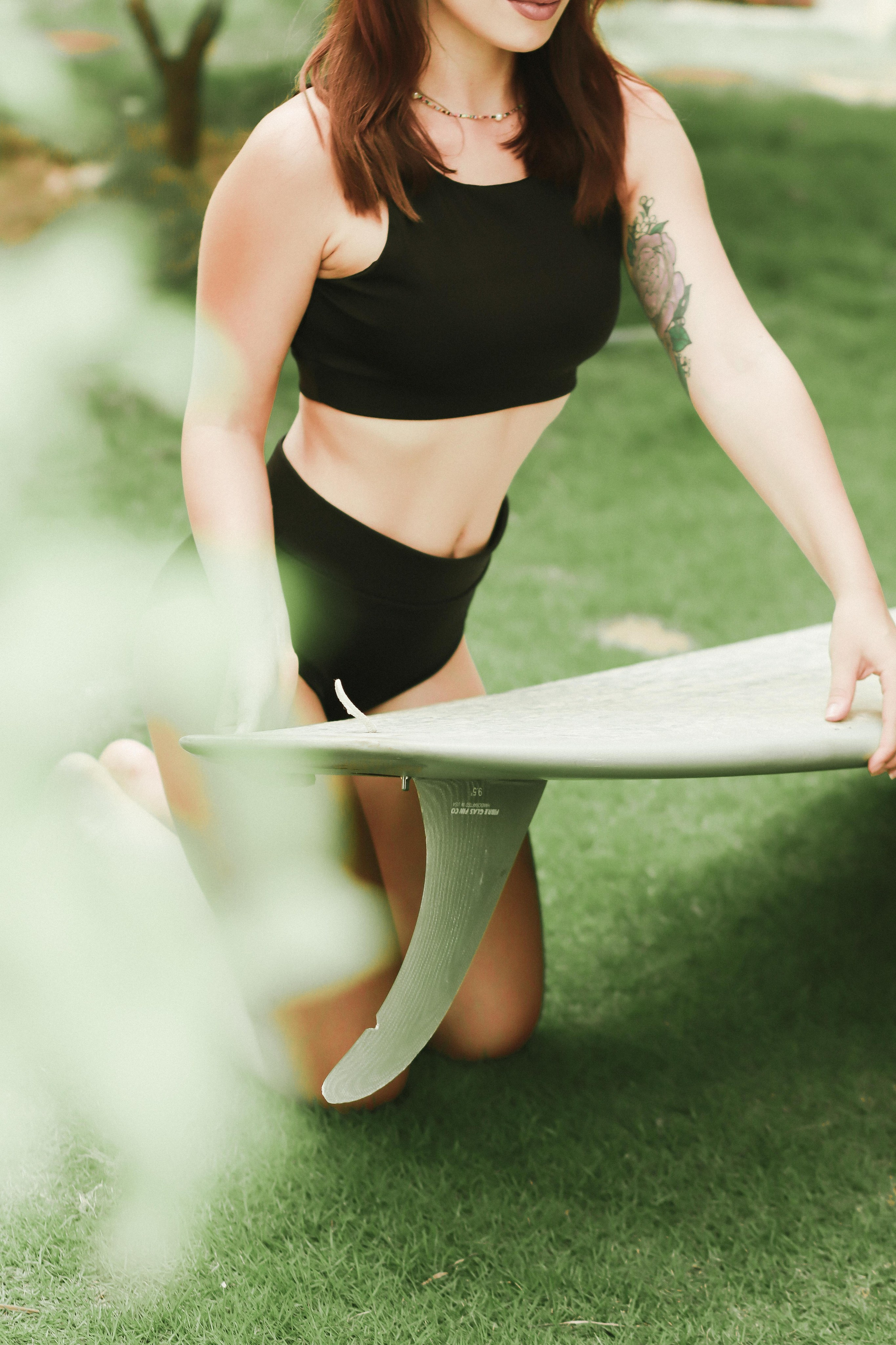 Коллекция купальников для серфинга. Фотограф на Шри-Ланке