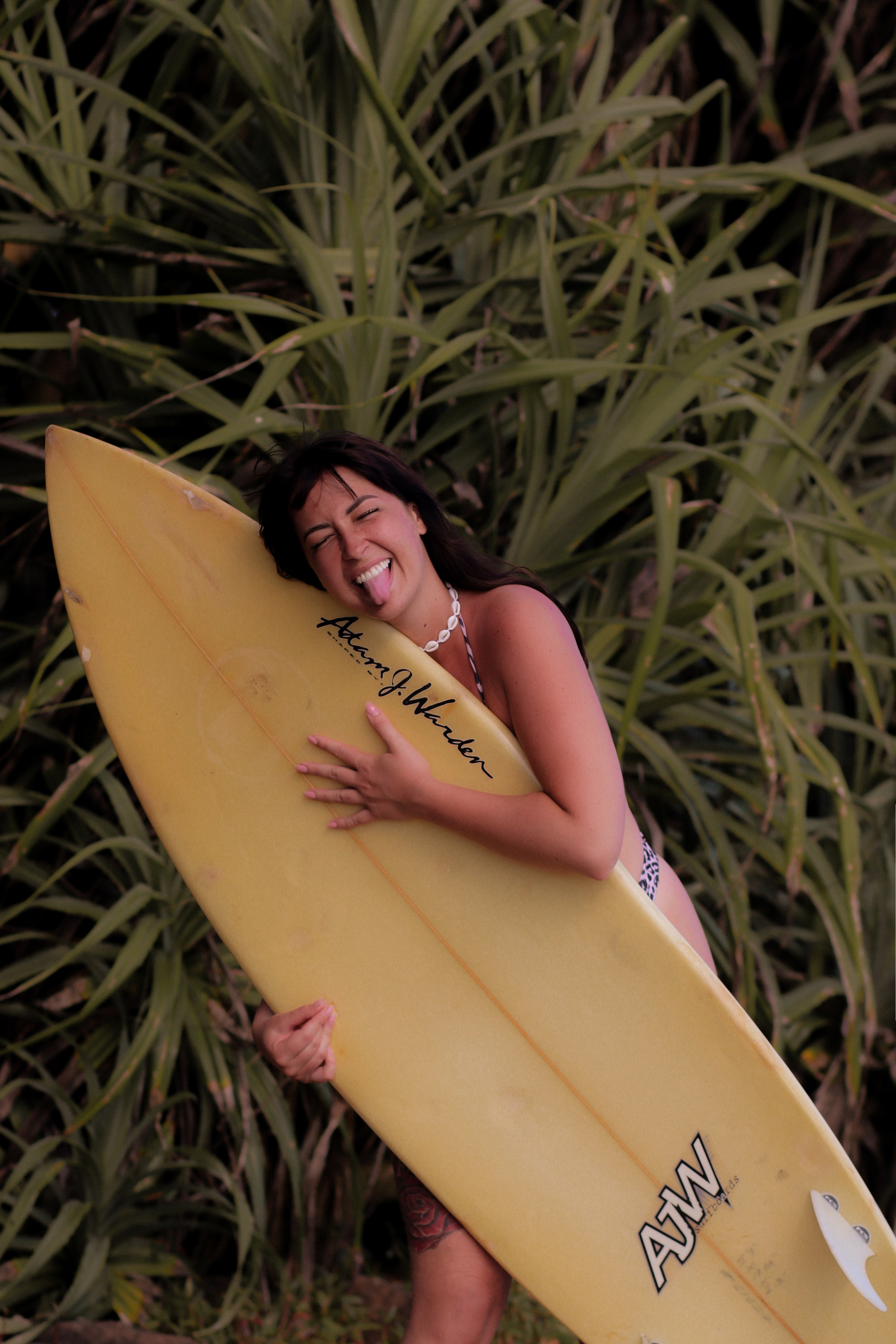 Эстетичная фотосессия на вилле у бассейна | Девушка в тропическом раю. Фотограф на Шри-Ланке