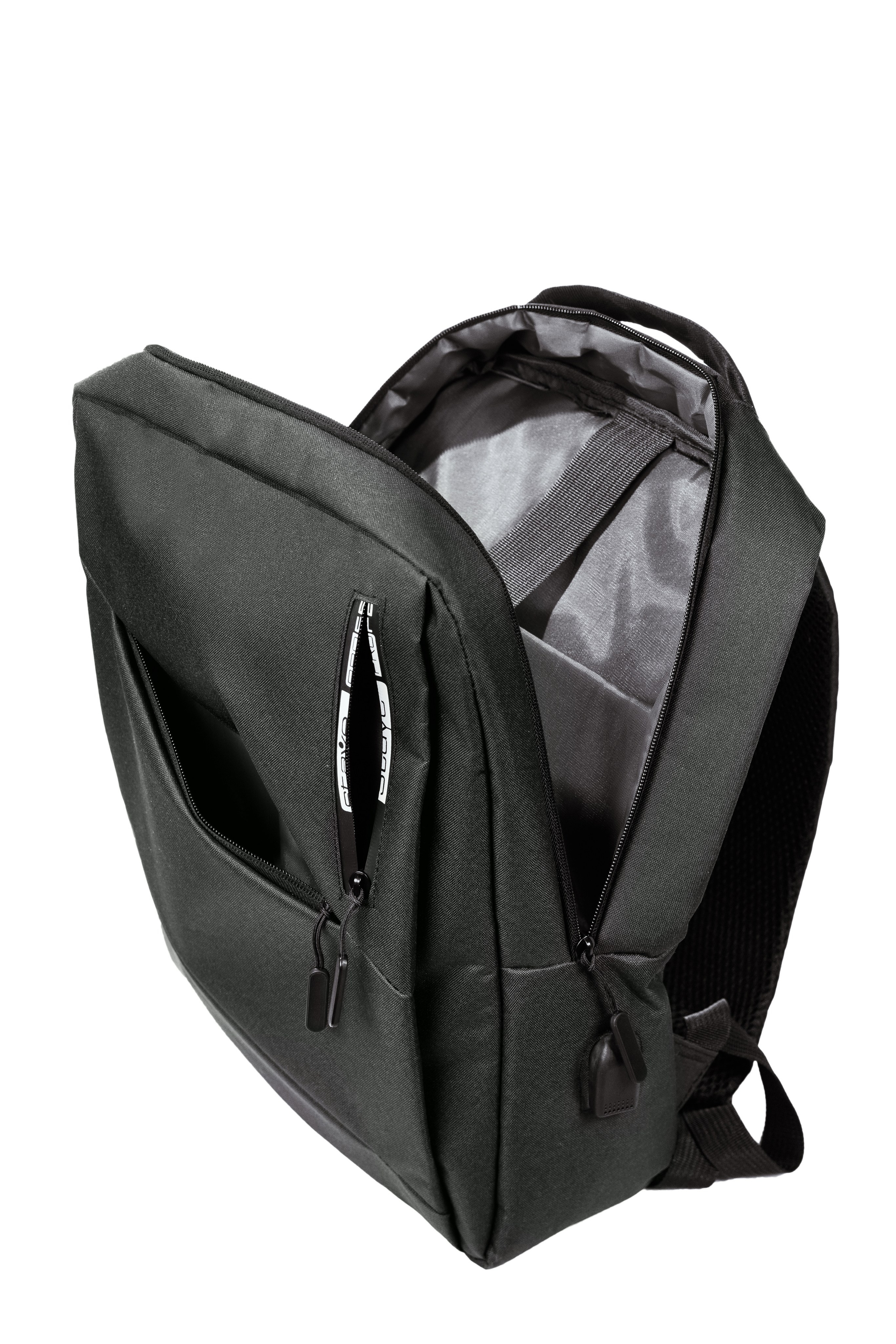 Рюкзаки молодежные. Фотосъёмка для бизнеса — предметное фото, репортаж с мероприятий, портреты людей, съёмка интерьера и экстерьера