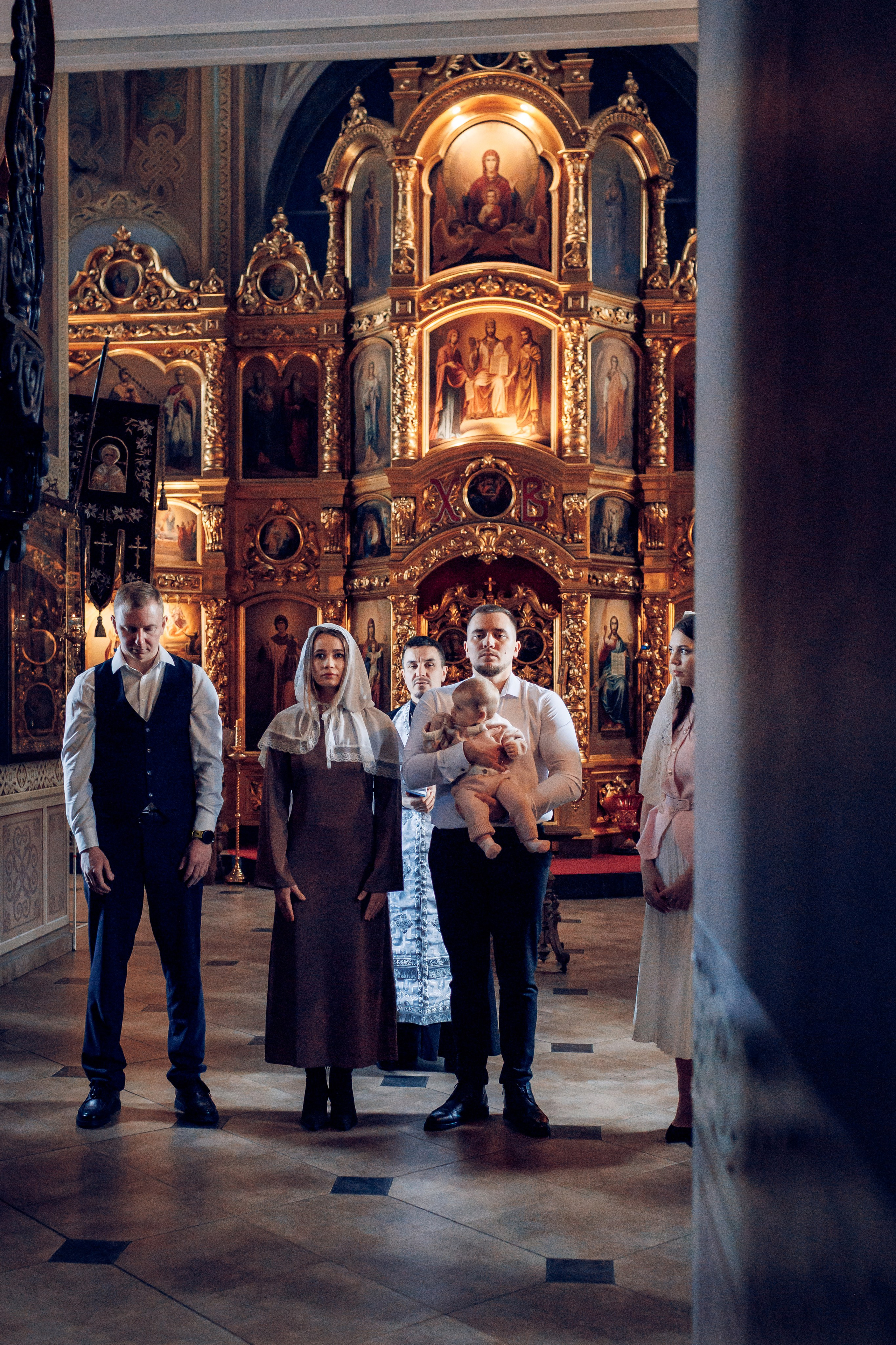 Крещение в Храме Святого Уара Мученика в Вешках. Профессиональный фотограф в Москве и Мо Мария Шантарёва