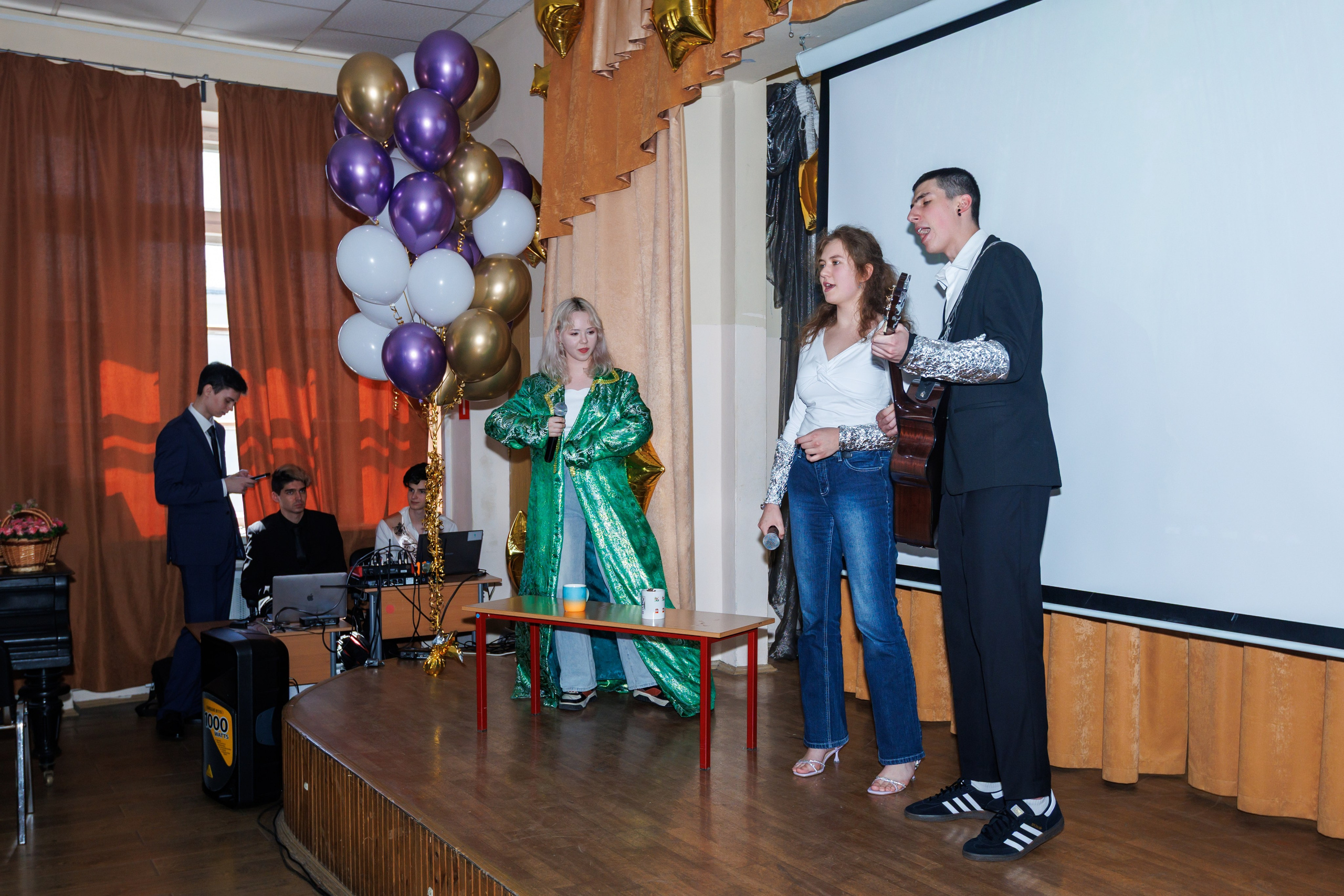 11 класс / Последний звонок / МехМат / г. Москва. Детский и семейный фотограф Мария Киселёва. Москва