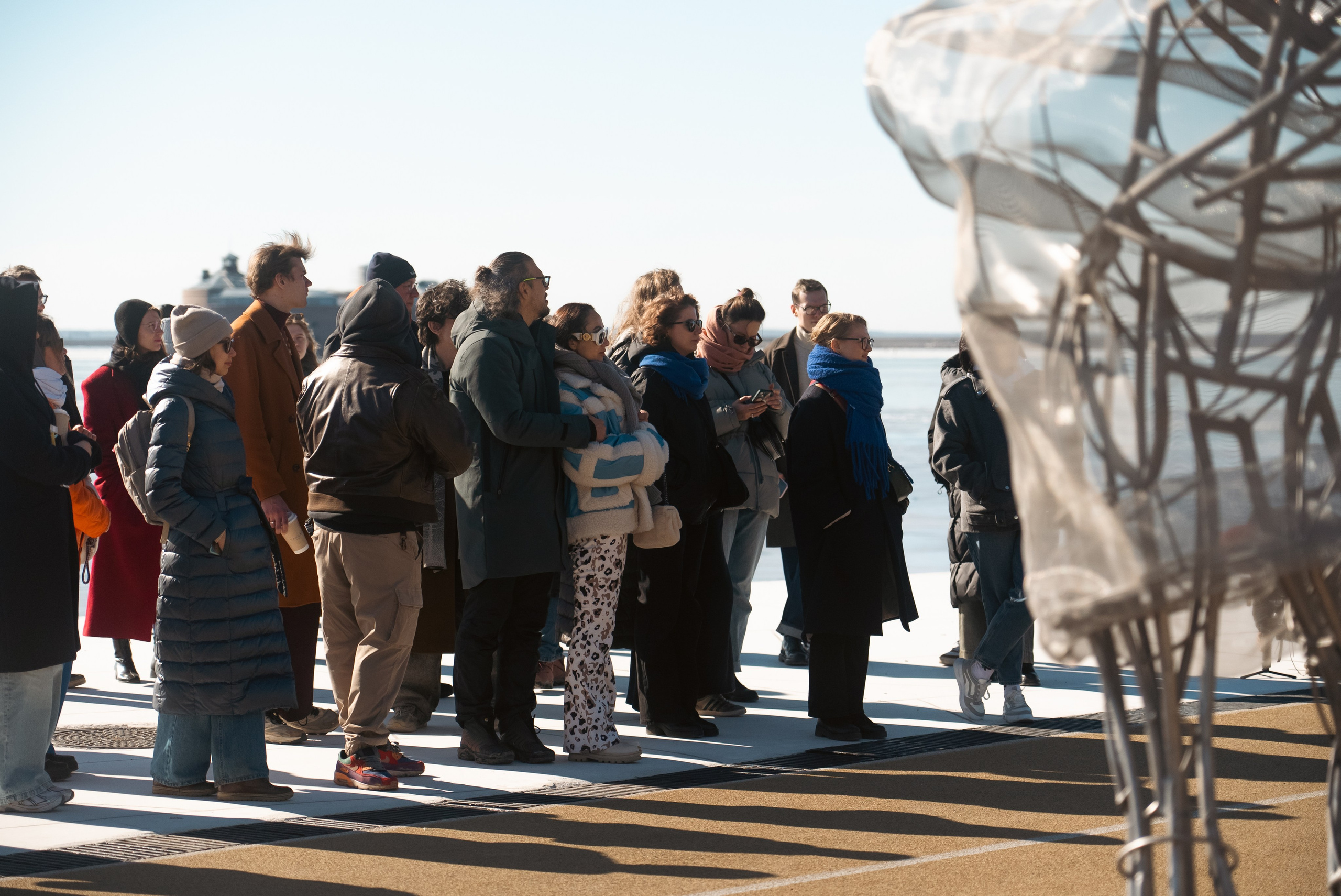Вдвоем / СПб / Кронштадт / парк «Остров Фортов"/ набережная/ 03.2025. Художник — скульптор Антонина Фатхуллина