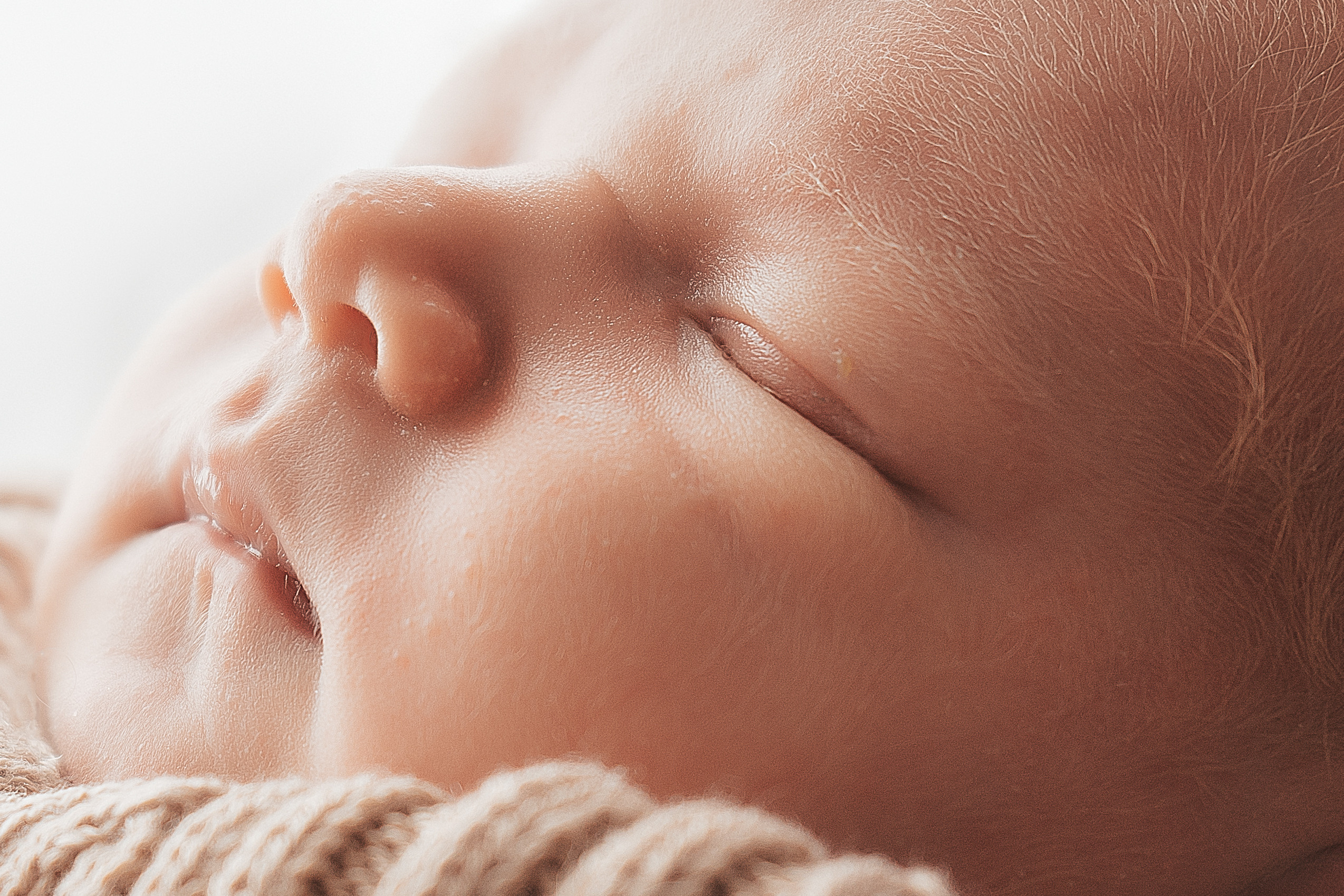 Фотосъемка новорожденных. Фотограф Крещения и Венчания в Москве