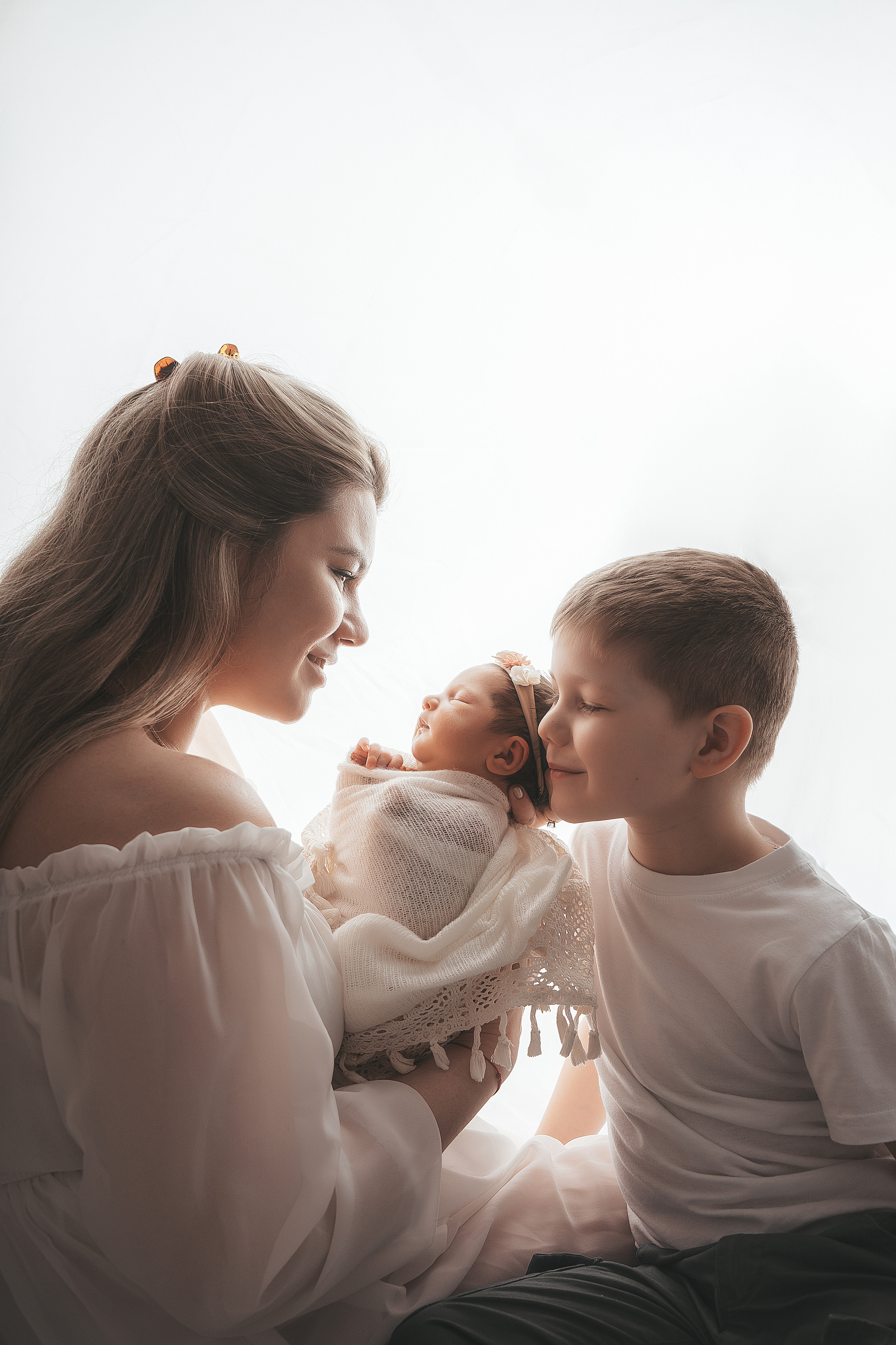 Фотосъемка новорожденных Фотосъемка ньюборн Семейная фотосъемка Домашняя фотосъемка Семейная фотосесия