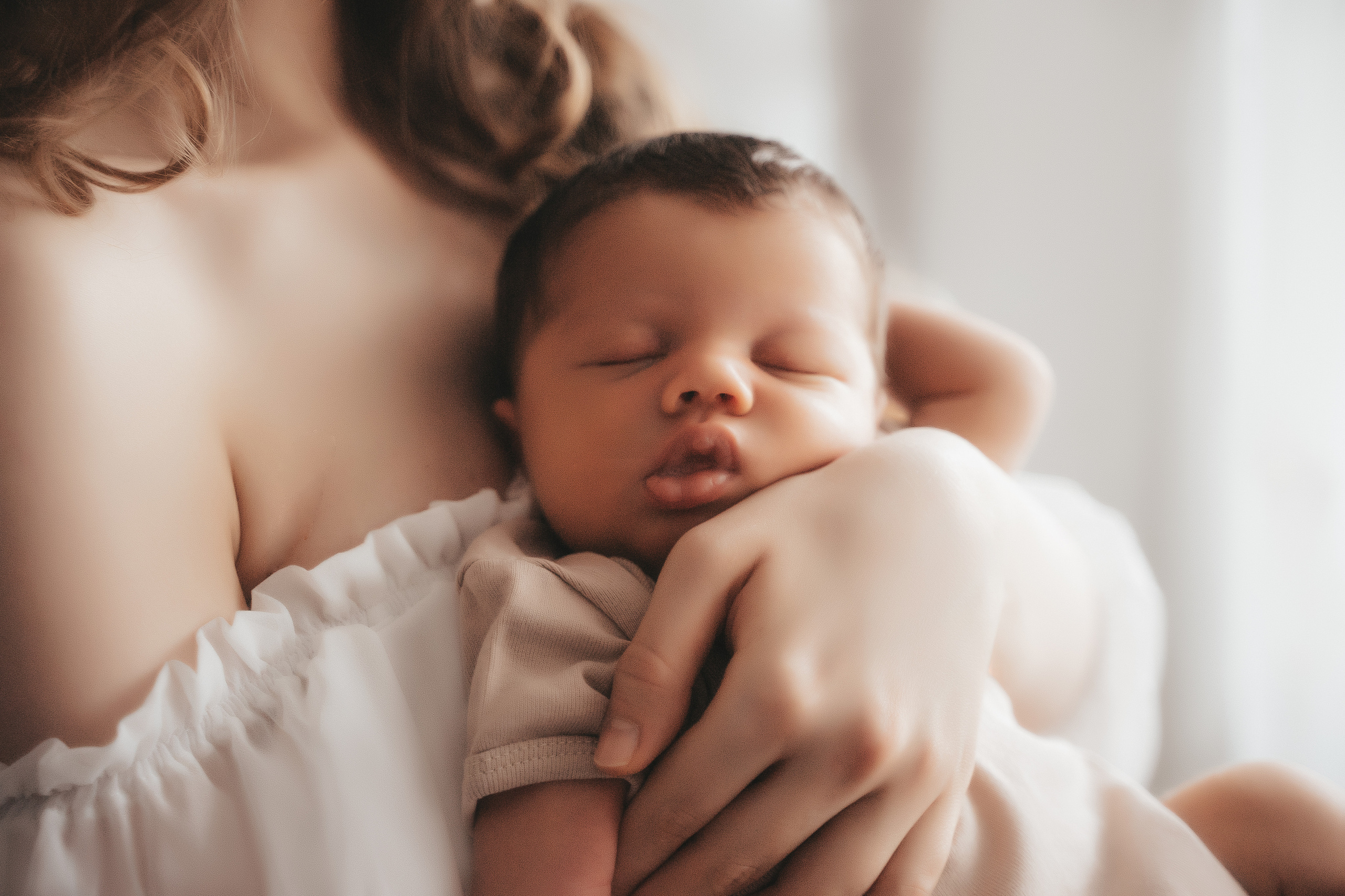 Фотосъемка новорожденных. Фотограф Крещения и Венчания в Москве