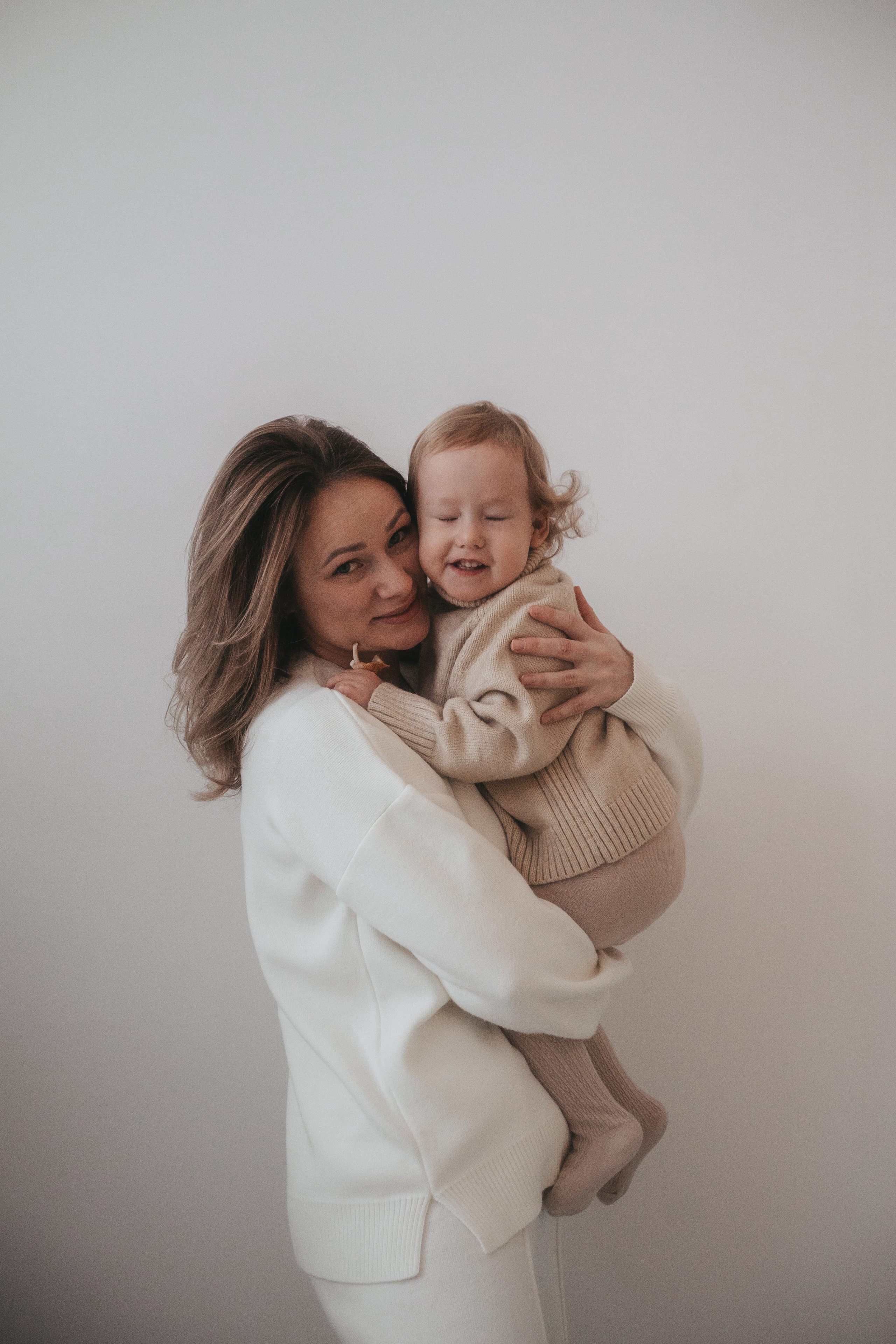 Фотосъемка новорожденных. Фотограф Крещения и Венчания в Москве