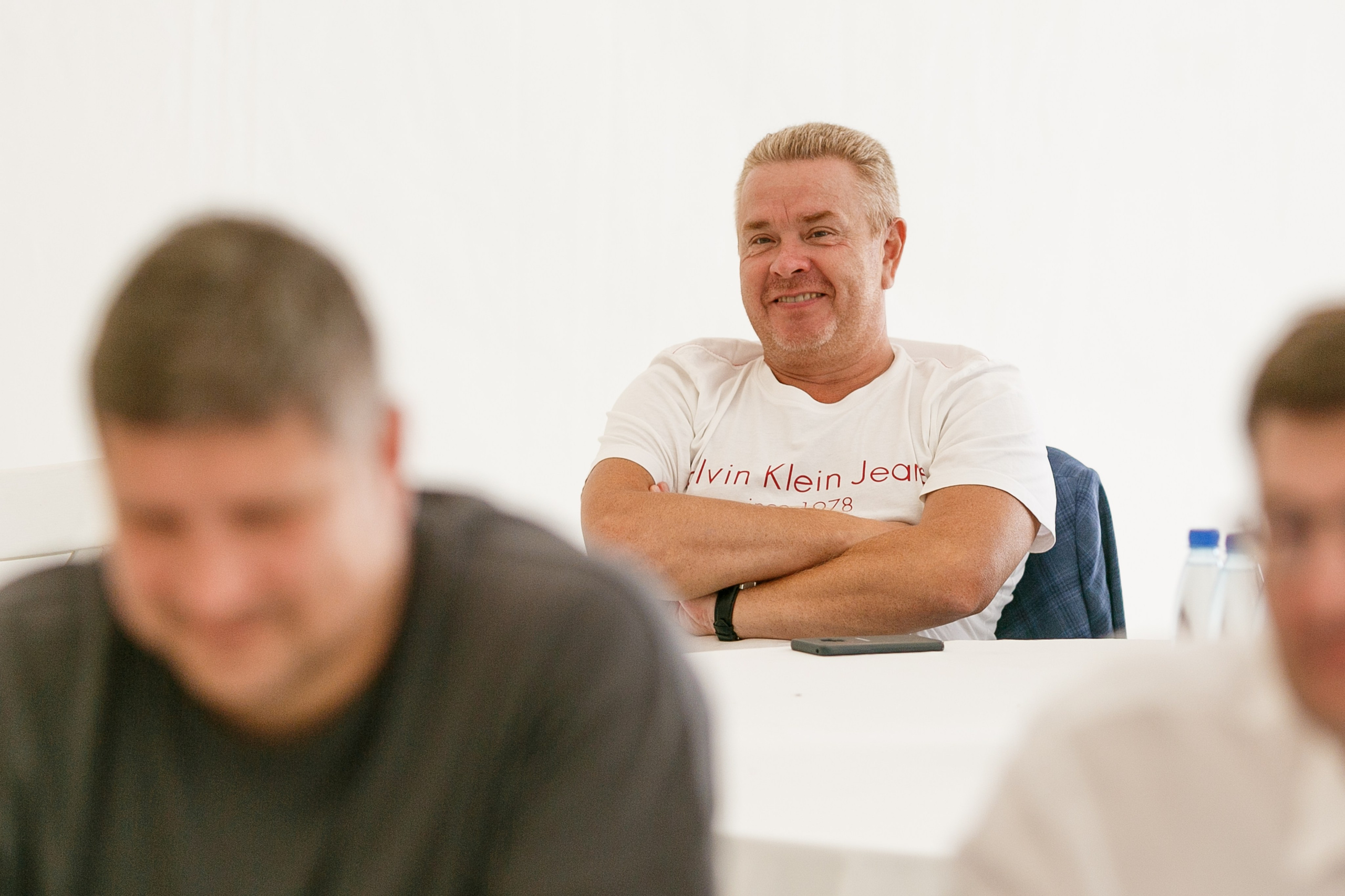 Выездной коучинг на берегу Строгинской поймы. Репортажный фотограф Борис Геер