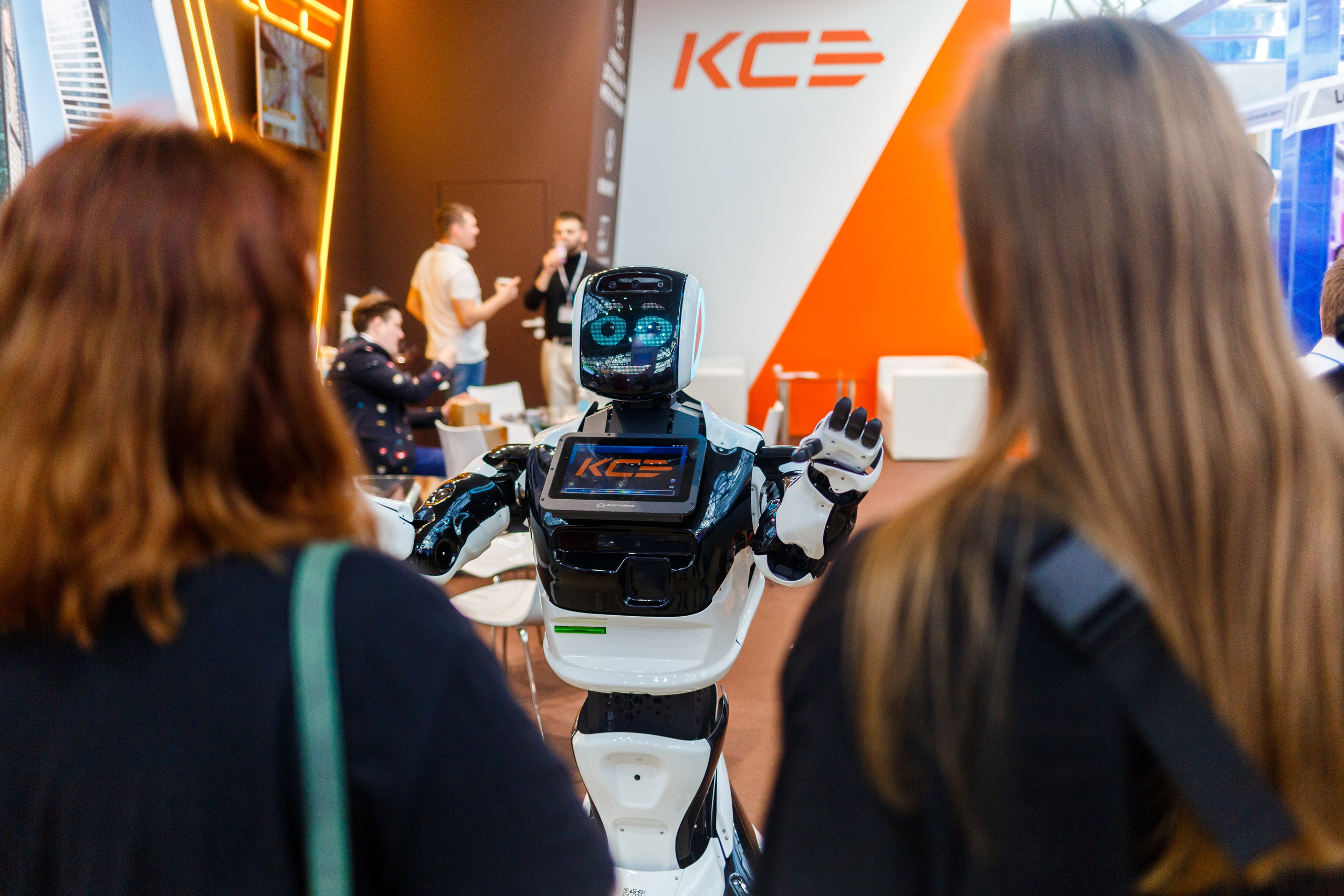 Обзор работы стенда Курьер-сервис. Репортажный фотограф Борис Геер