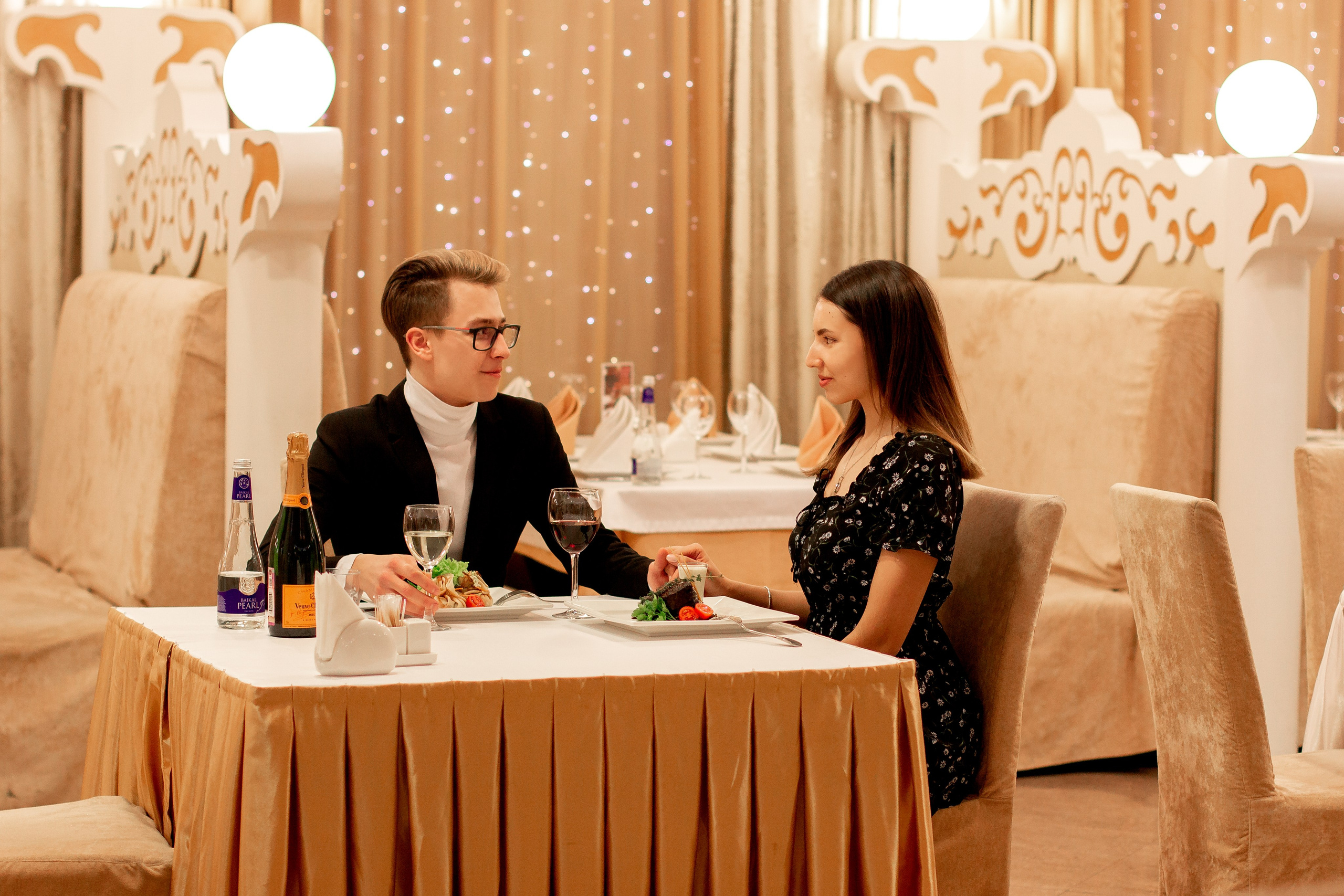 Ресторан «У истока». Виктория Ларина — Портретный профессиональный фотограф в Иркутске