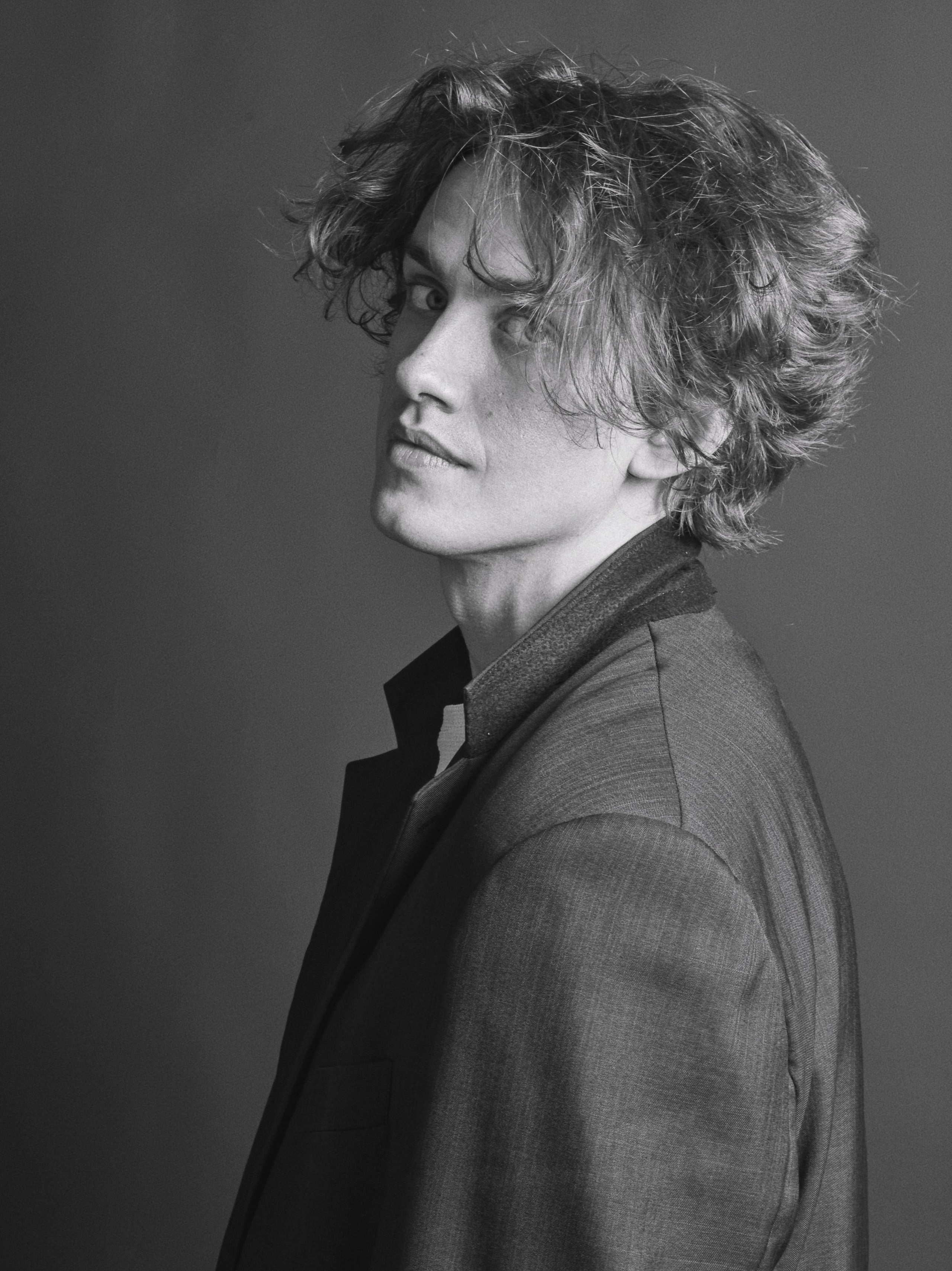 Студийный портрет. Фотограф интерьера, мебели и портрета в Санкт-Петербурге