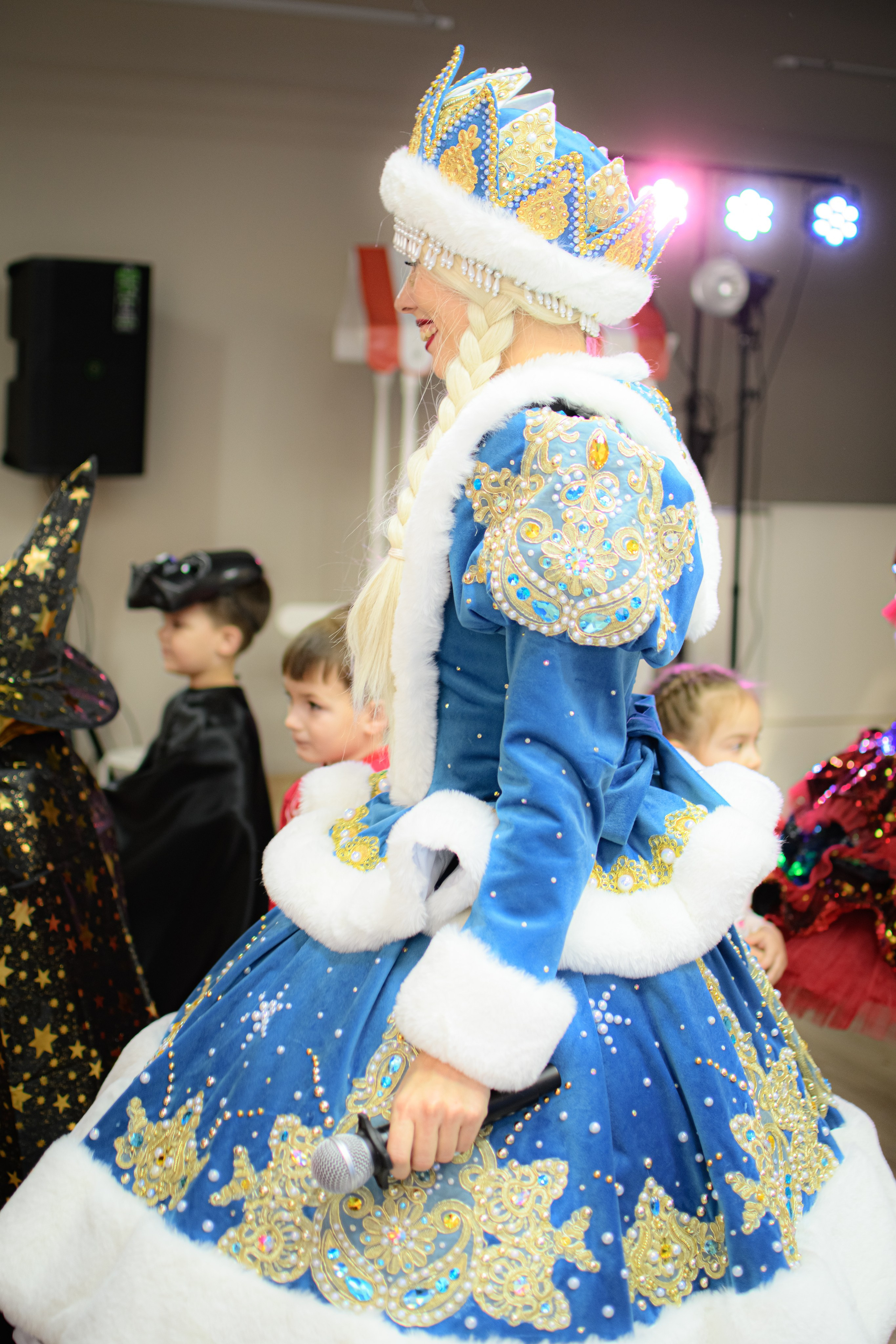 HAPPY NEW YEAR. Photokarish