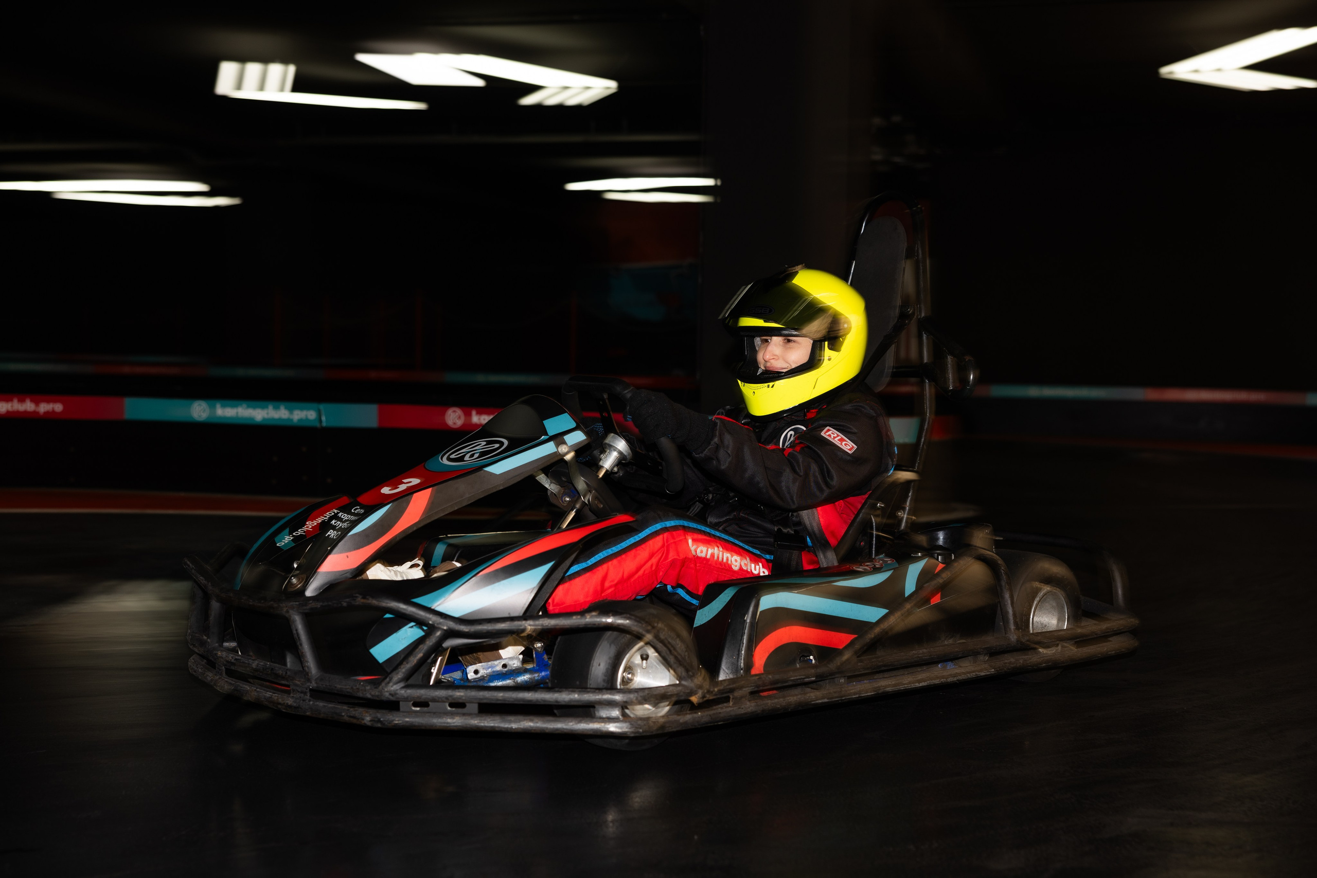 30 лет компании. Лайфстайл Фотограф и Профессиональный Водный Фотограф в Москве