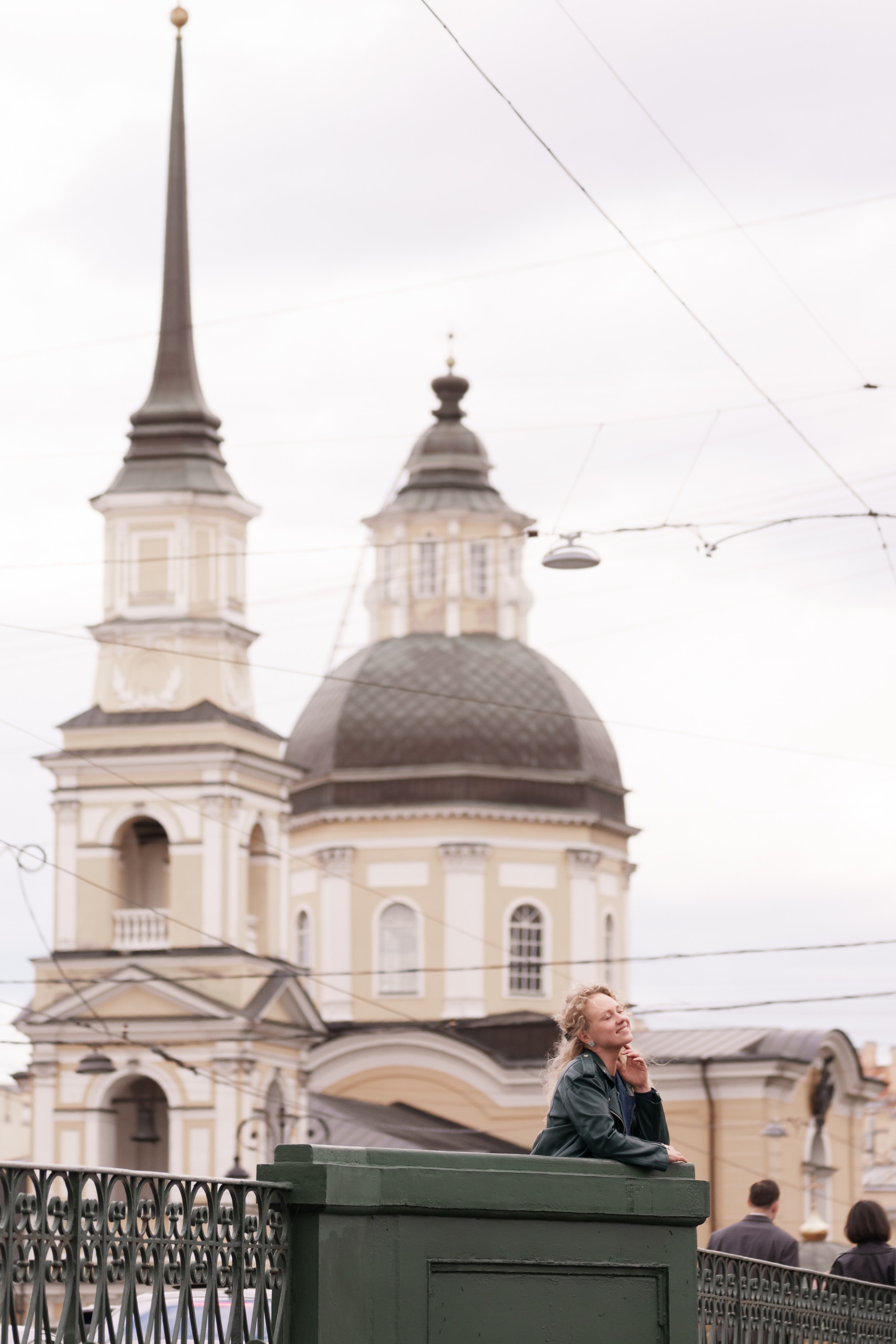 Фотосессия в проходных дворах и неклассическом центре СПб | Лена Голубева