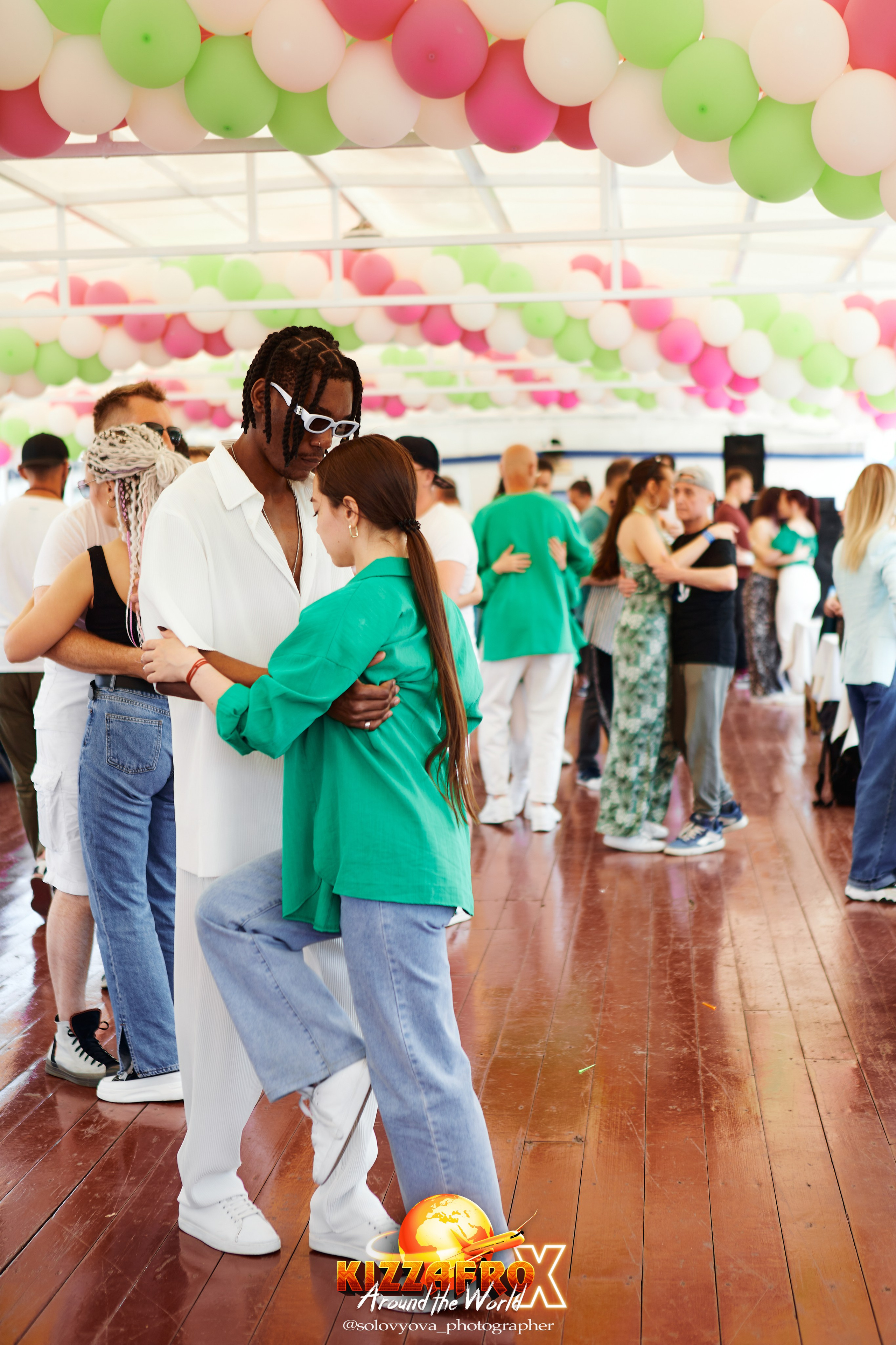 Boat party. Свадебный фотограф