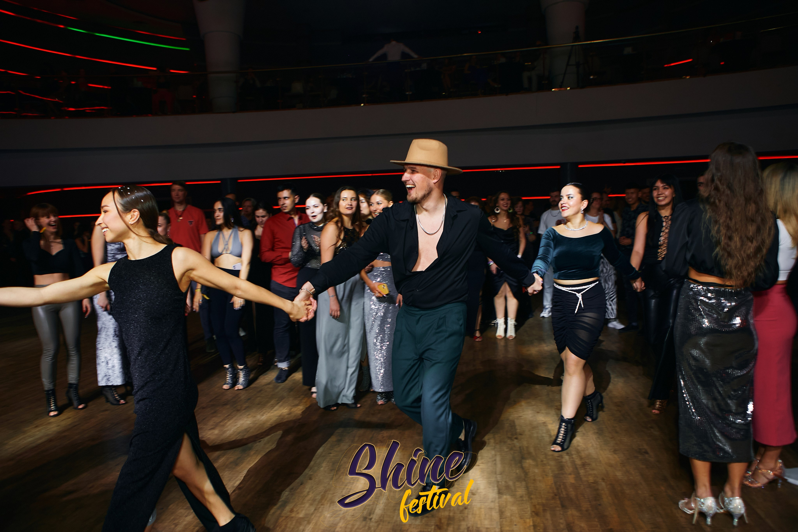 Shine party Moscow. Свадебный фотограф