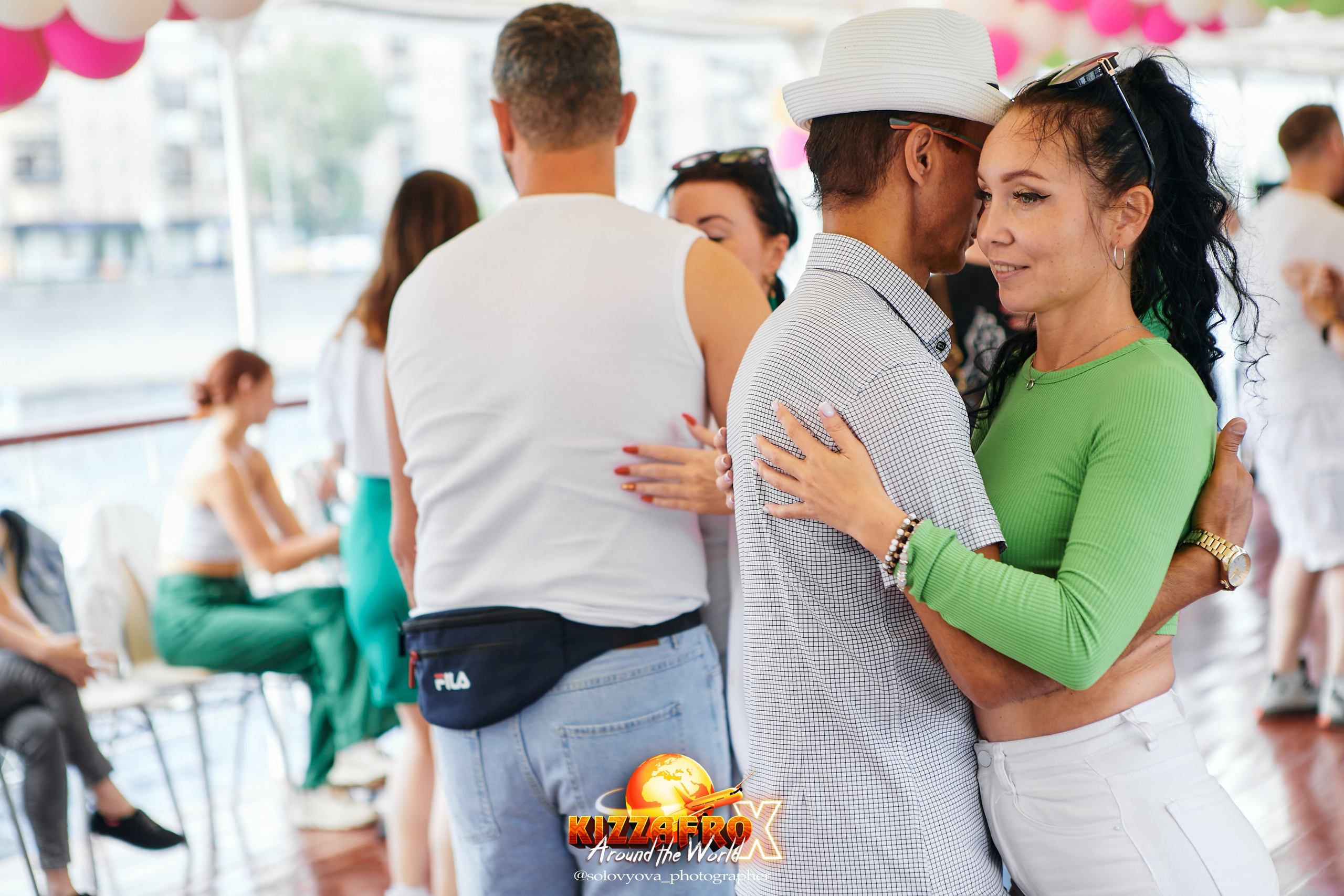 Boat party. Свадебный фотограф