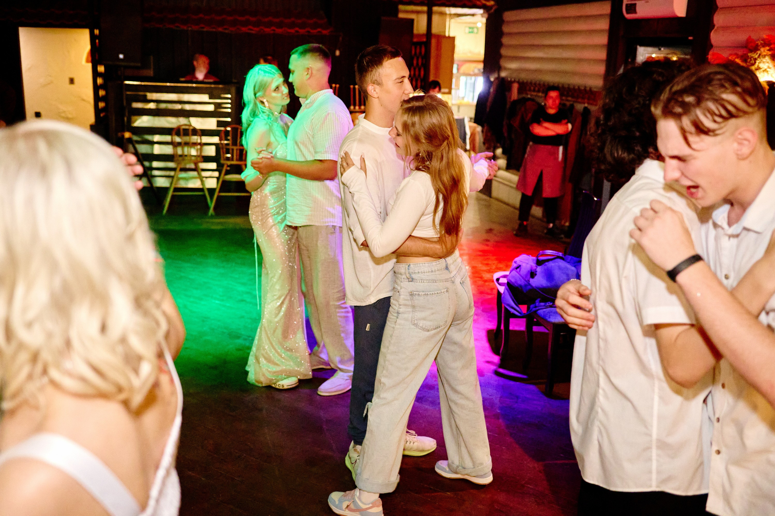 Выпускной 35 Сош. Фотограф Выпускные альбомы Таганрог Сергей Коробченко