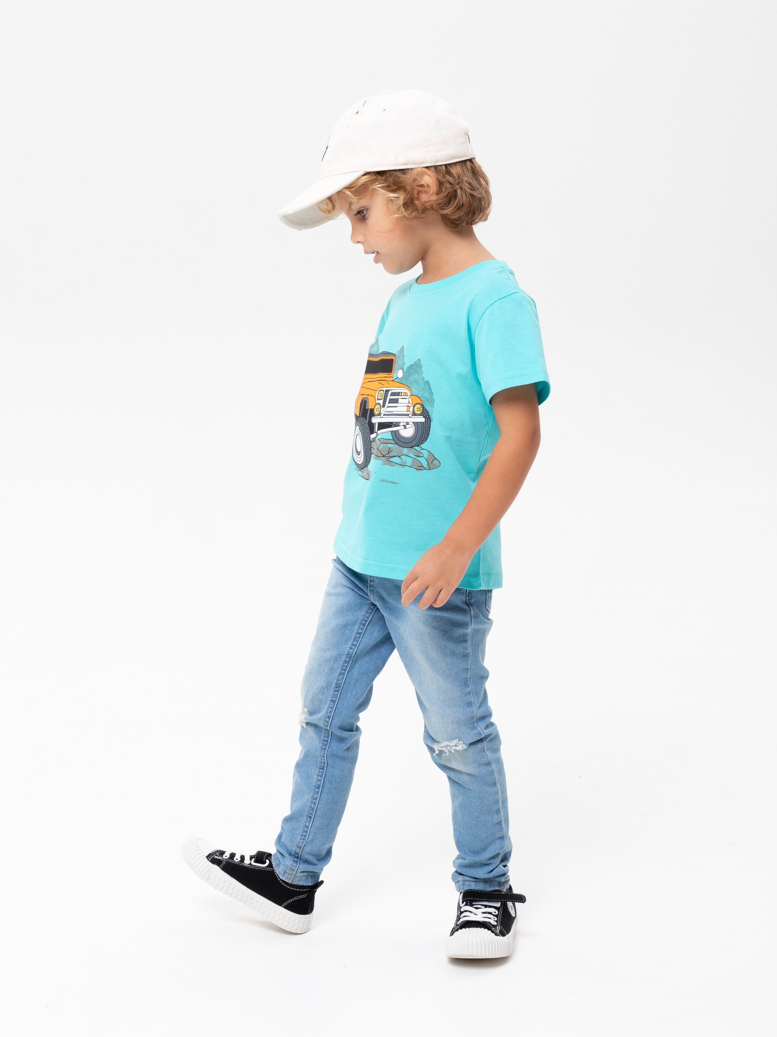 Футболки и носки. Фотограф в Краснодаре Арина Кудряшова