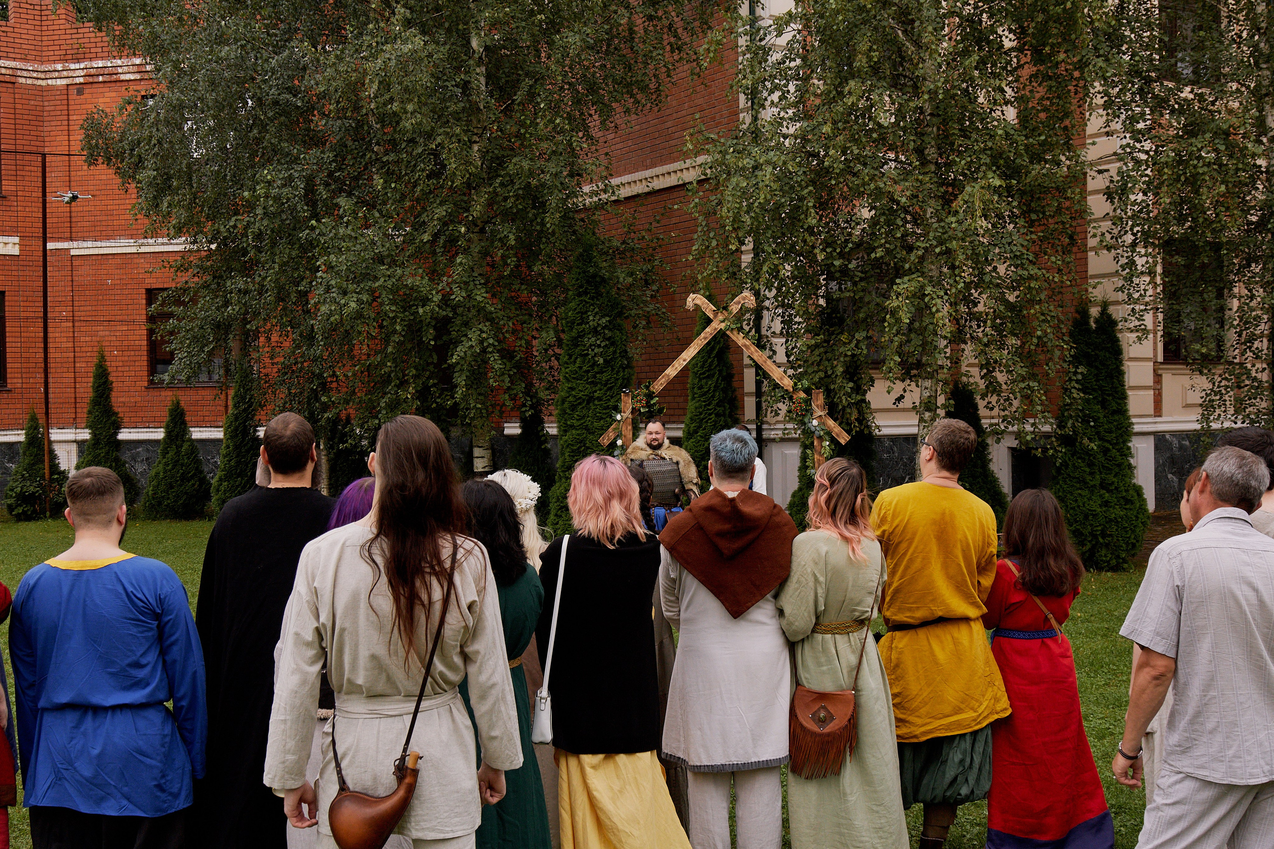 Юлия и Антон. Выездная роспись в стиле викингов. Фотограф лавстори Москва/МО Приятелева Ангелина