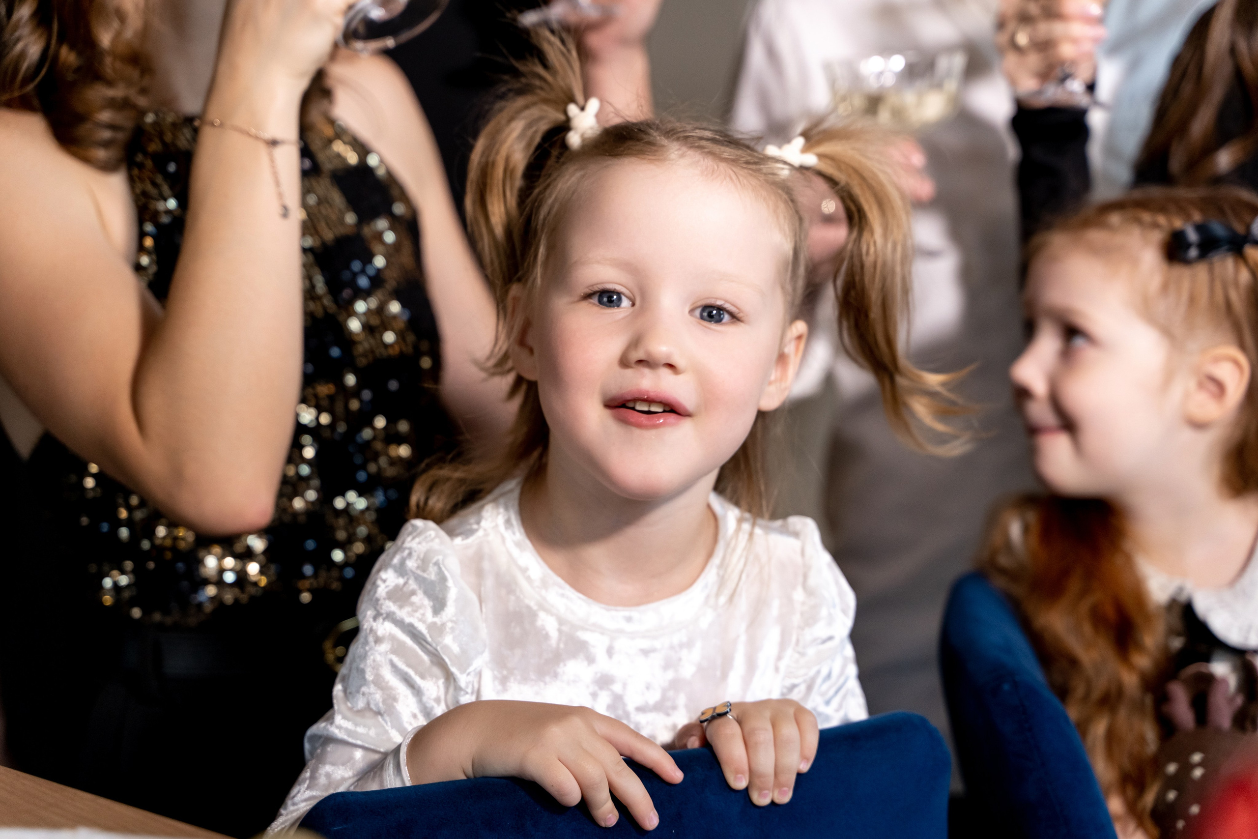 Домашняя семейная фотосессия в Москве, Домодедово, Видное, Бутово, Щербинка. Семейный фотограф Москва и Московская область. Семейная фотосессия на природе. Фотосессия детского праздника. Фотосессия юбилея. Фотосессия в день рождения. Фотограф на годик ребенку. Детский фотограф. Фоторепортаж семейного праздника. Детский фотограф Москва.