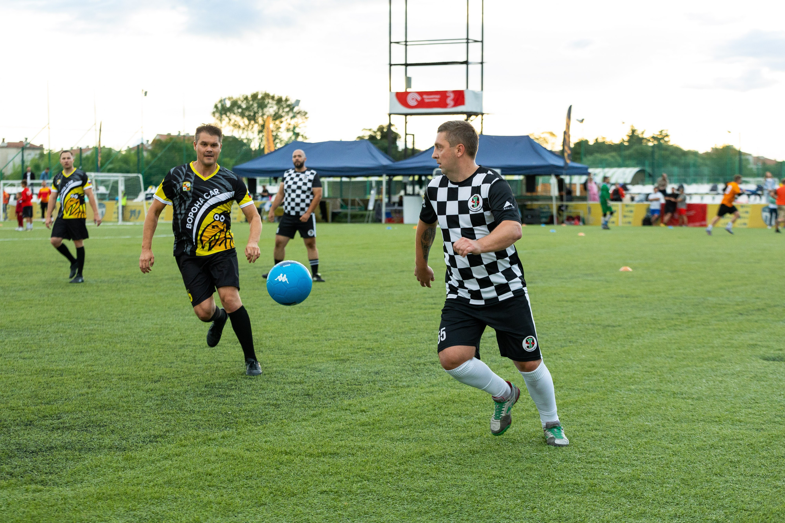 Футбольный матч между компаниями сферы такси. Фотограф Родион Нарудинов