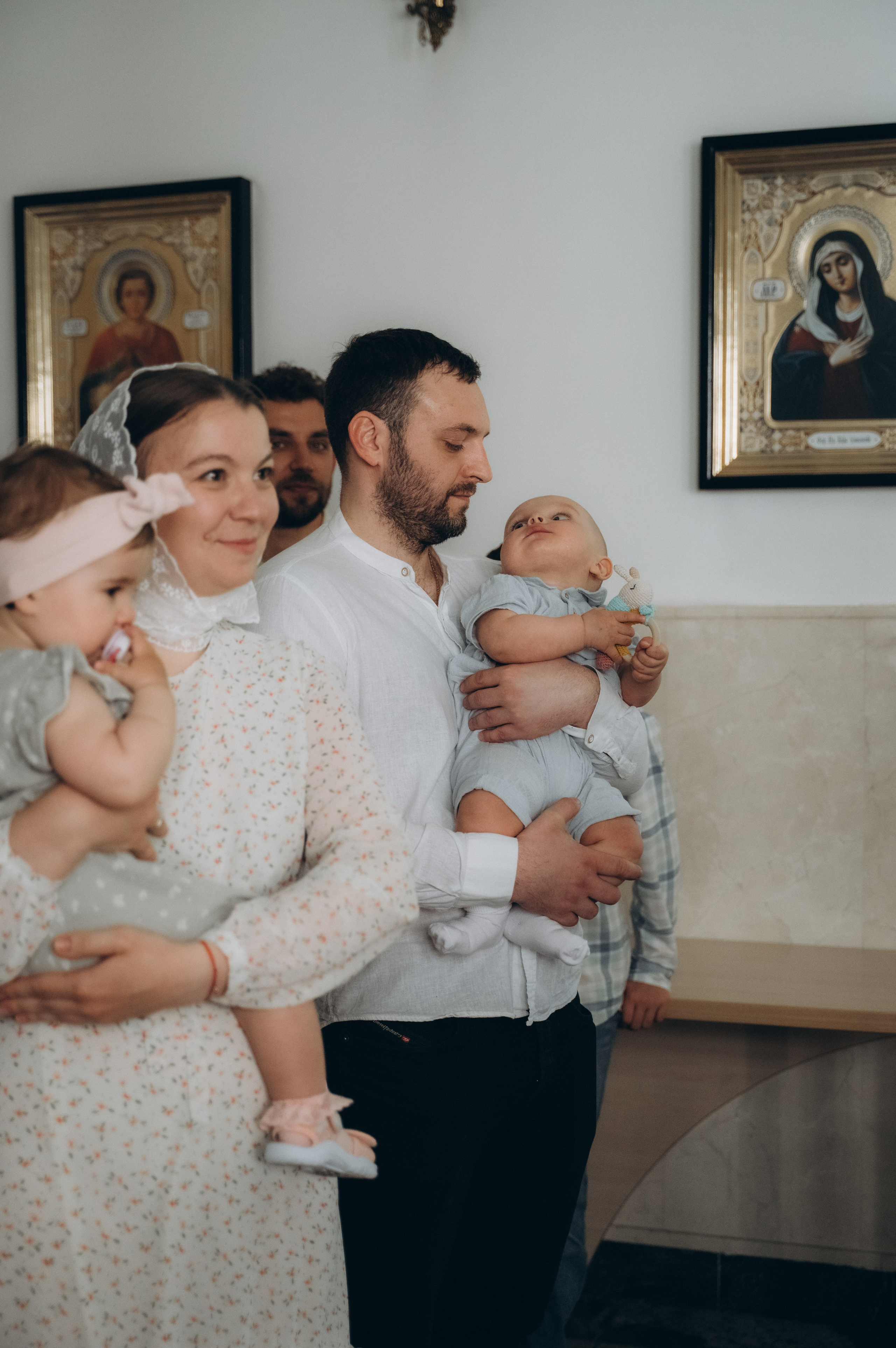 Крещение Мии и Льва. Семейный фотограф в Минске Дарья Дреко