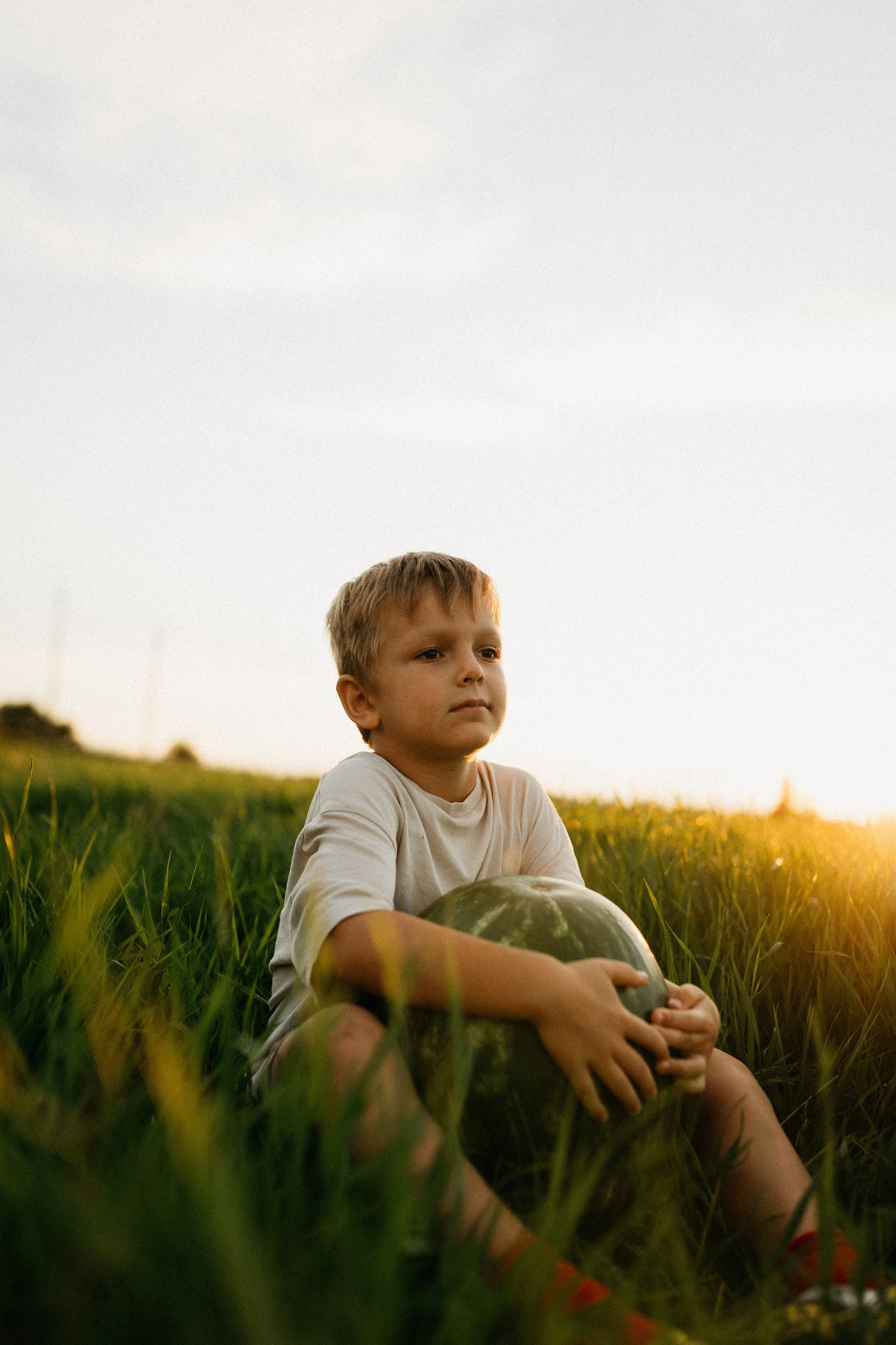 Фотосессия с красными мячами. Семейный фотограф Маша Тимофеева | Москва